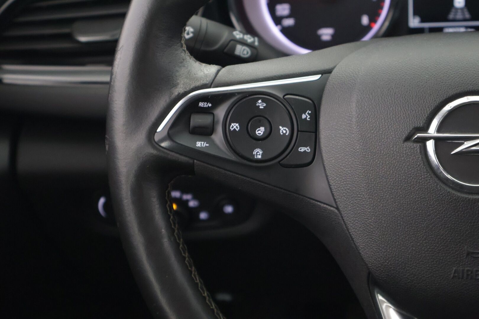 Opel Insignia 2020 Sports Tourer Comfort 165 Turbo *Webasto / Keyless / Koukku / Vakkari / Lane assist / LUX Led* - *Webasto / Keyless / Koukku / Vakkari / Lane assist*