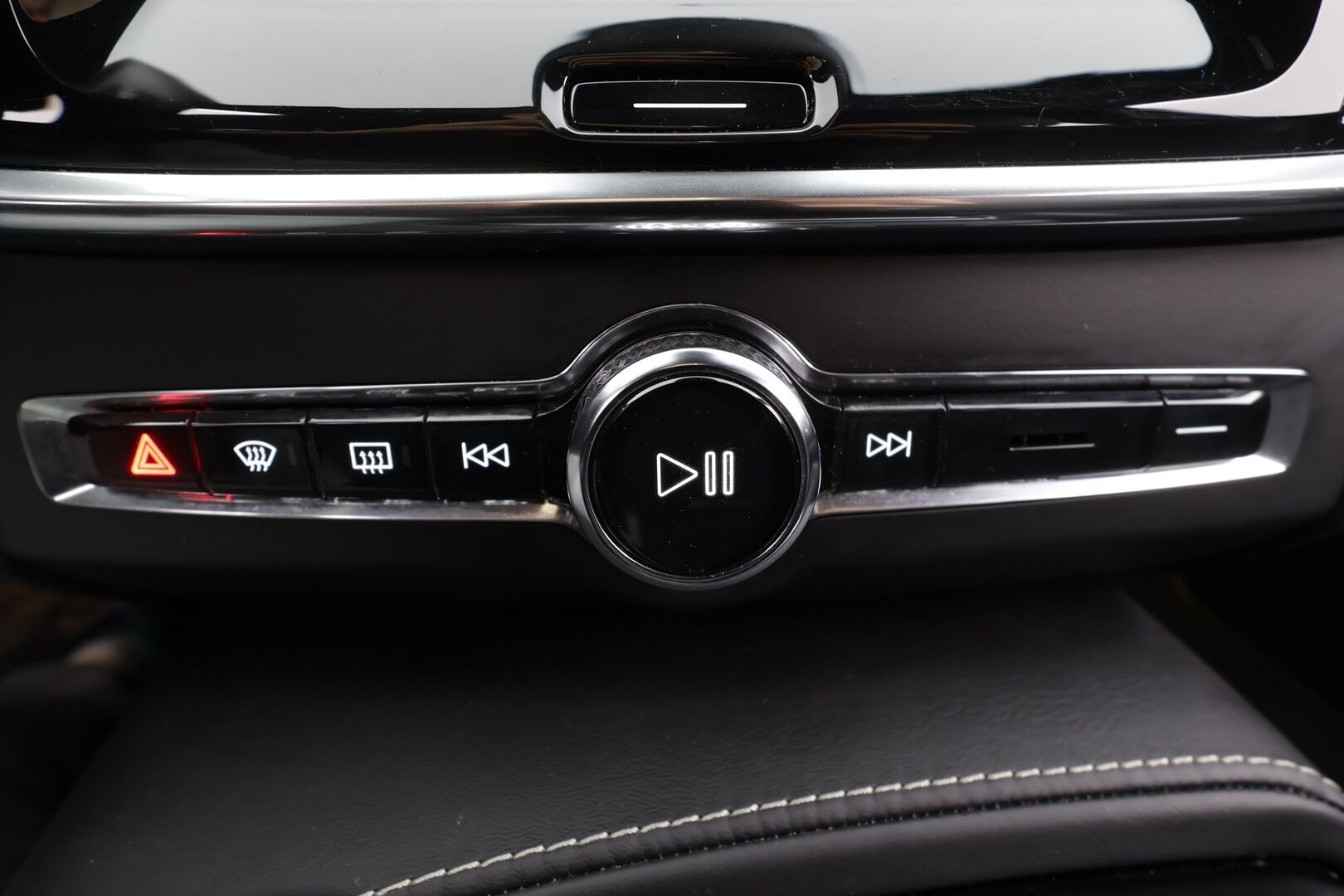 Volvo V90 2020 T8 TwE AWD R-Design aut * ACC / HUD / 360° / Webasto / Muistipenkki / Full LED / BLIS / Navi / Puolinahat * - Suomi-auto / Kahdet renkaat aluvanteilla