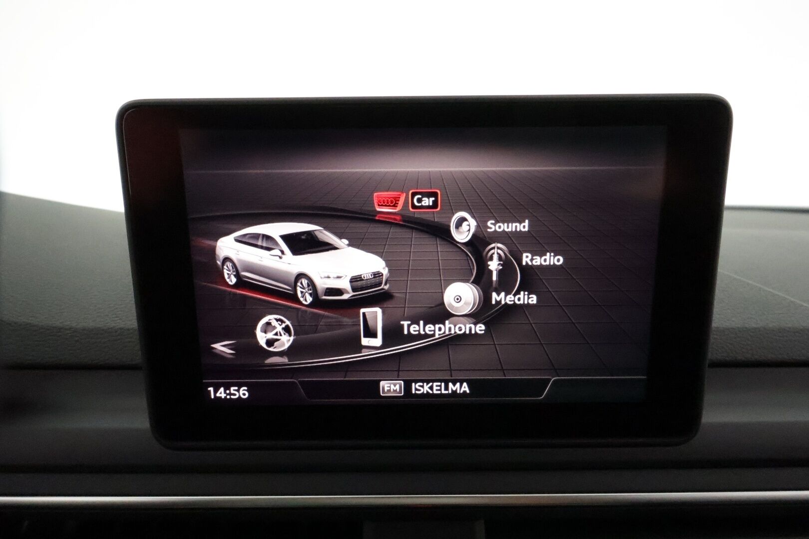 Audi A5 2019 Sportback Business Sport Comfort Edition 35 TFSI 110 kW MHEV S tronic **Webasto / Koukku / Matrix-LED / Sporttipenkit** - Suomi-auto / Kahdet Renkaat