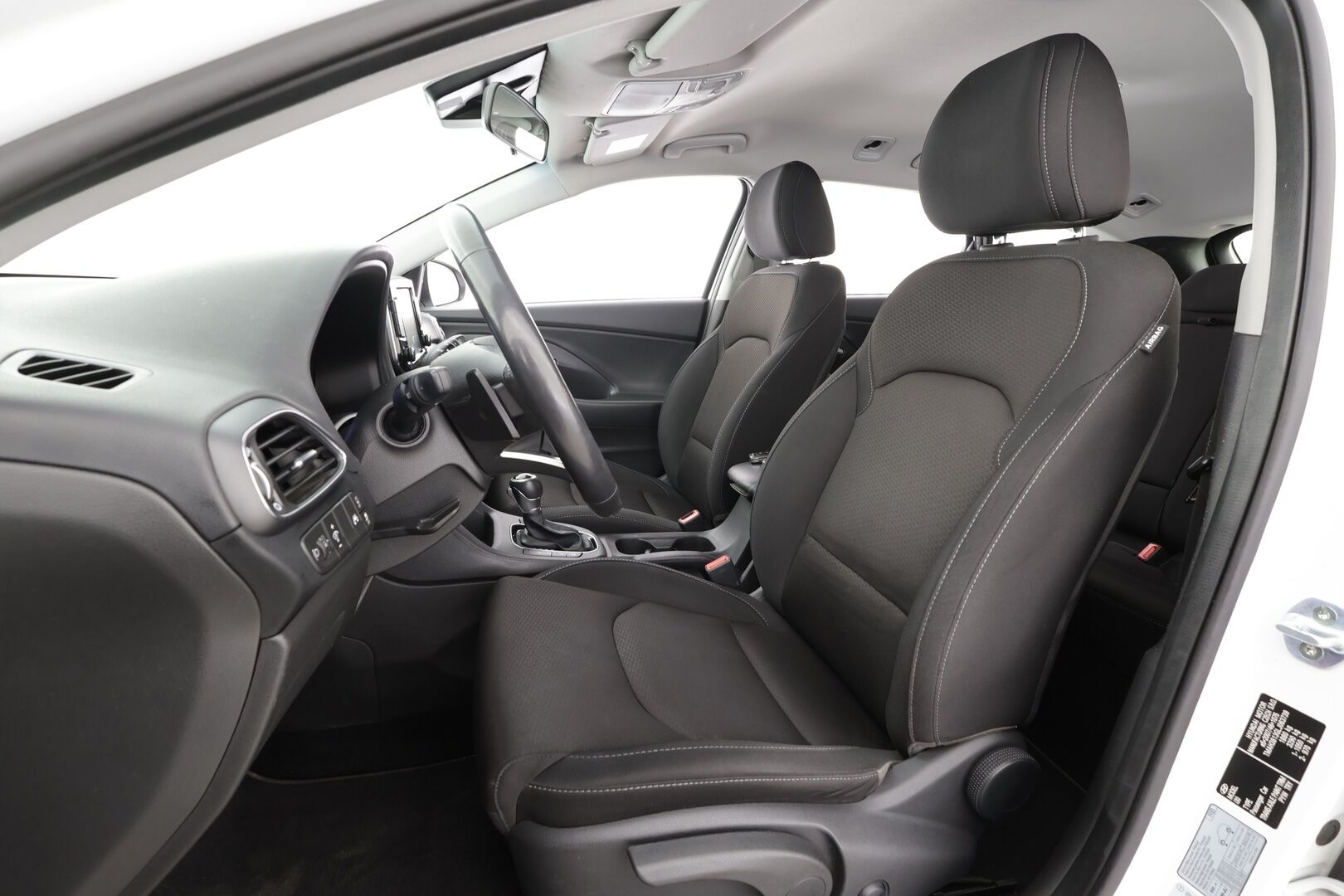 Hyundai i30 Wagon 2020 1,4 T-GDI 140 hv 7-DCT-aut Comfort - Koukku / Sisätilanlämmitin / LED / P.kamera / Kaistavahti / Apple&Android / Suomi-auto / Kahdet renkaat aluvanteilla / Laadukas Comfort varustelu
