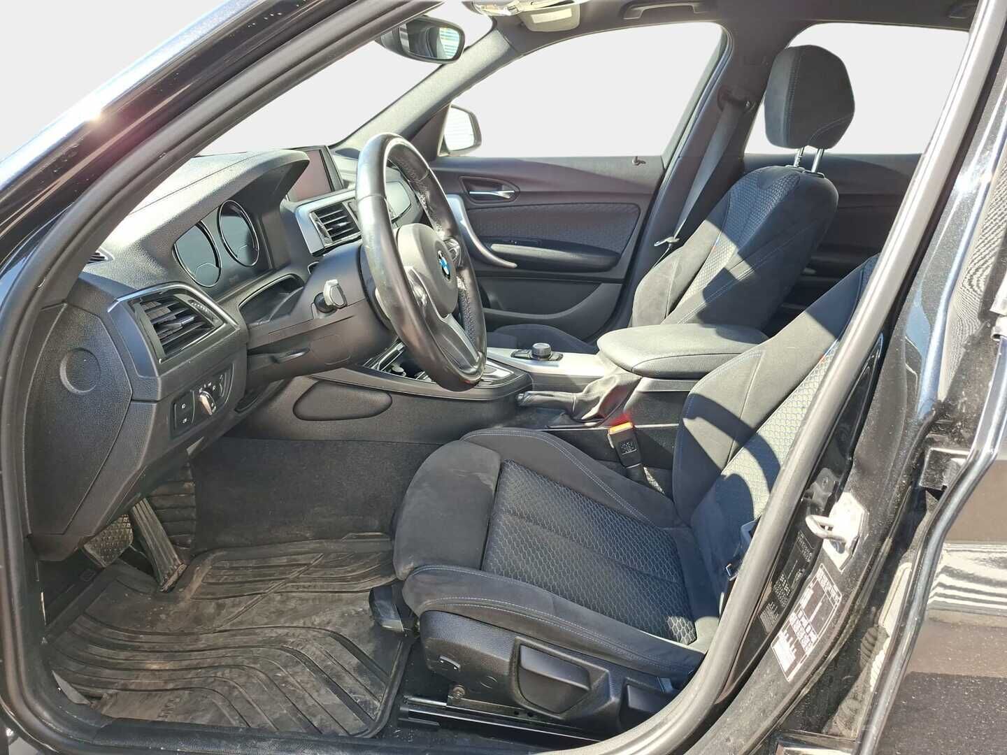 BMW 118 2018 F20 Hatchback 118d A Business M Sport / Vakkari / LED / Lohko+sisäp. / Bluetooth / Tutkat - 2x aluvanteet / Kangas-alcantara / Sporttipenkit / Avaimeton käynnistys