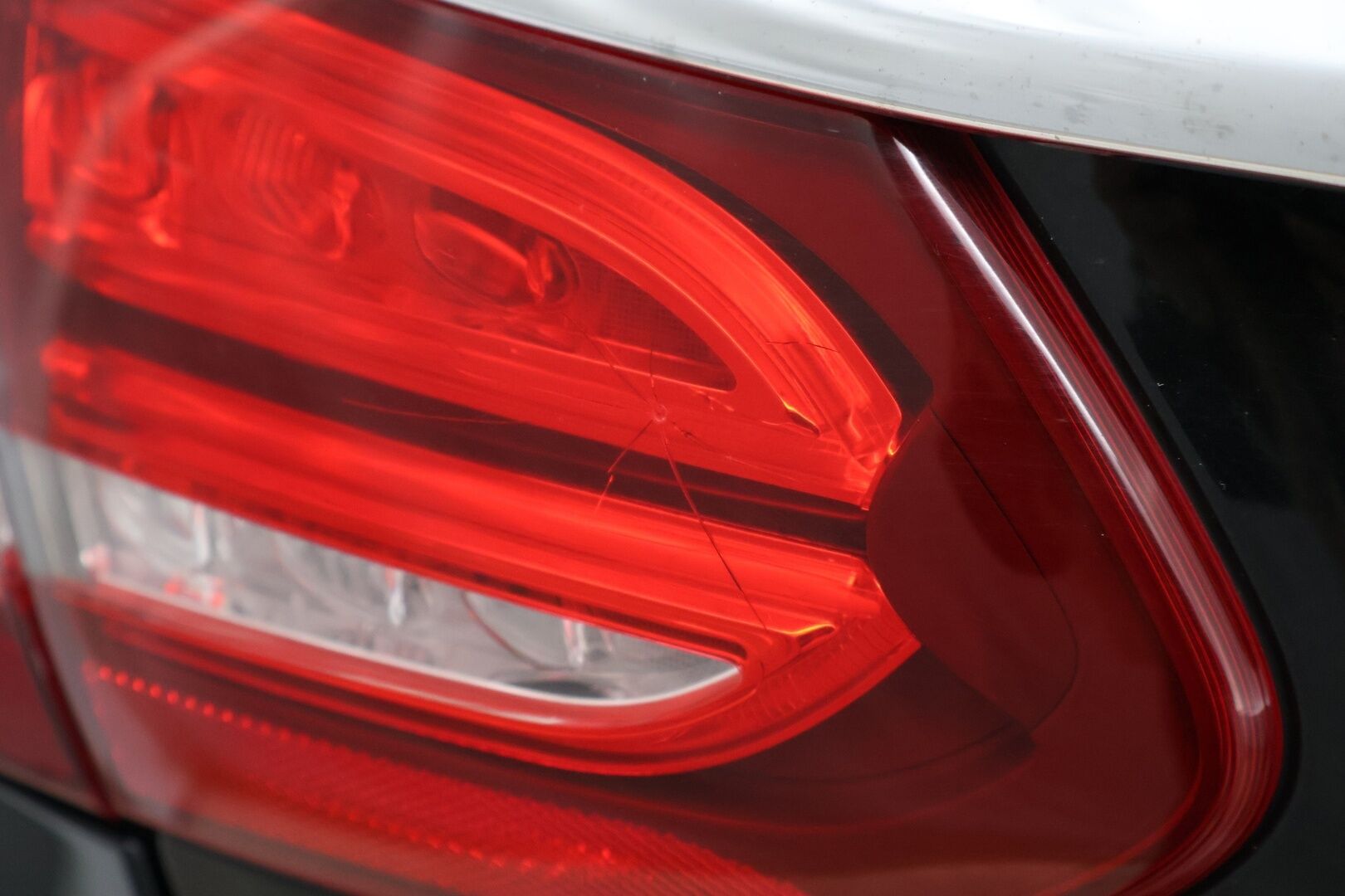 Mercedes-Benz C 2015 350 e T A Premium Business - Myydään  Huutokaupat.com - Distronic plus | P.kamera | IHC+ | BLIS | Airmatic