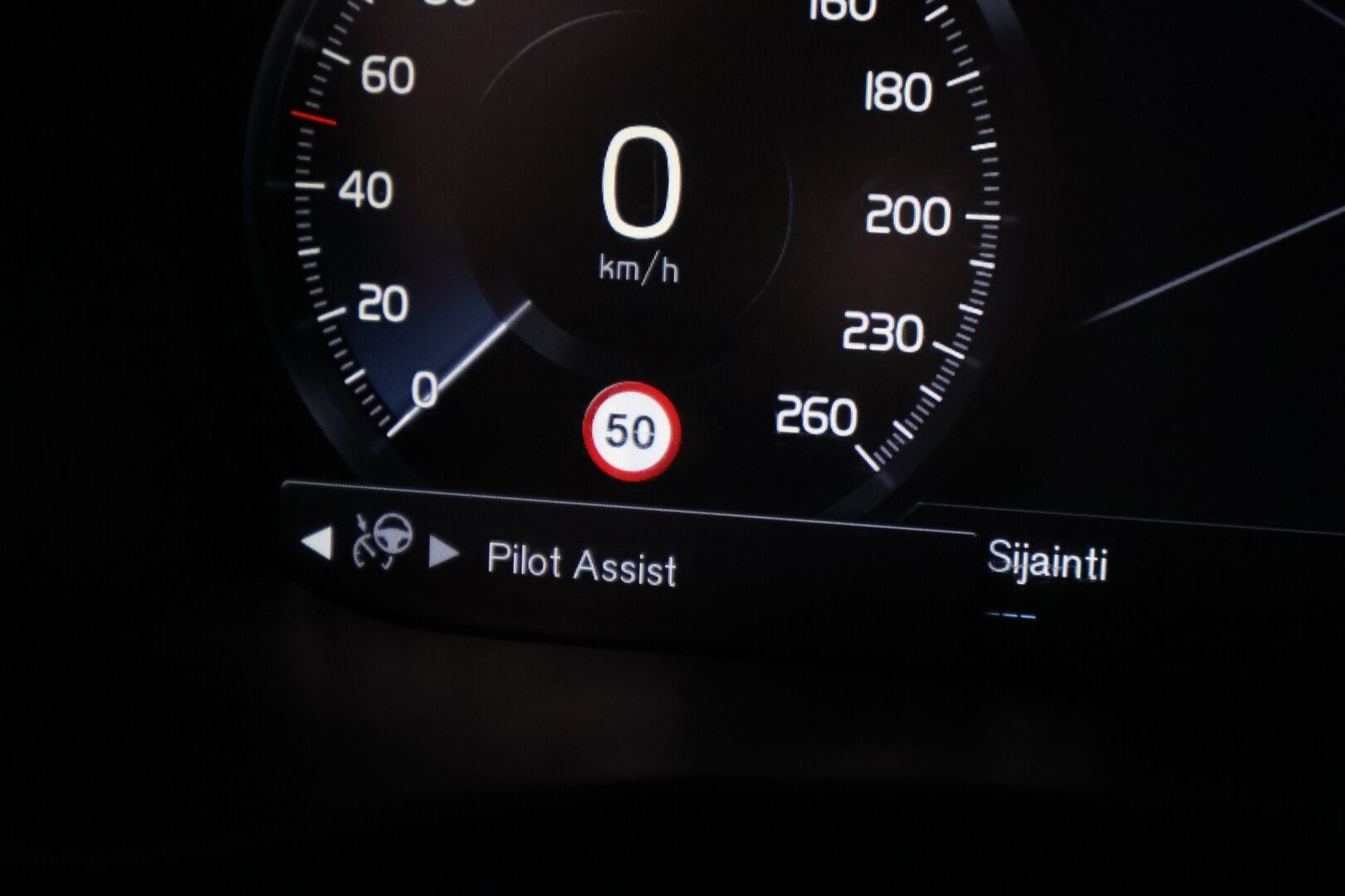 Volvo XC60 2018 D4 AWD Business aut - Ei Adblue | Pilot Assist | HUD | P-Kamera | Webasto | Koukku | Sportti nahat | LED | BLIS