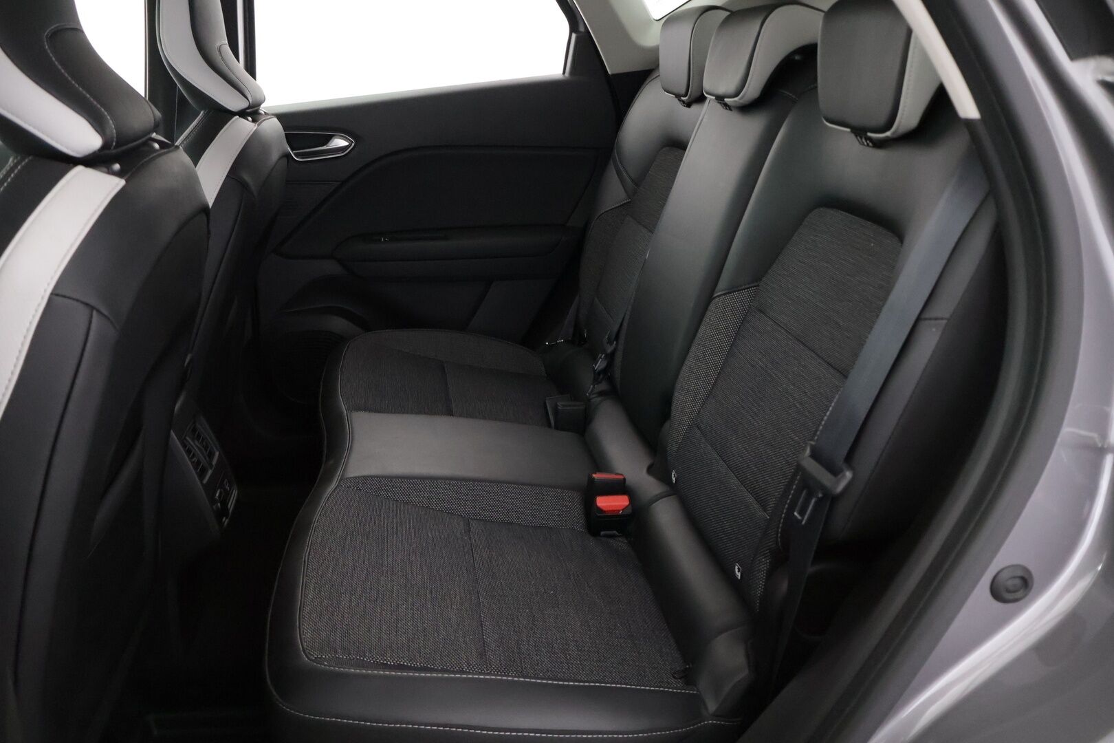 Renault Captur 2020 TCe 130 EDC7-aut Intens - Suomi-auto | Metalliväri | Huoltokirja | Digimittaristo | AppleCarPlay&AndroidAuto | Peruutuskamera | Kahdet renkaat | fAjotapavalitsin: Eco / Sport / My Sense | Pysäköintitutkat edessä ja takana |