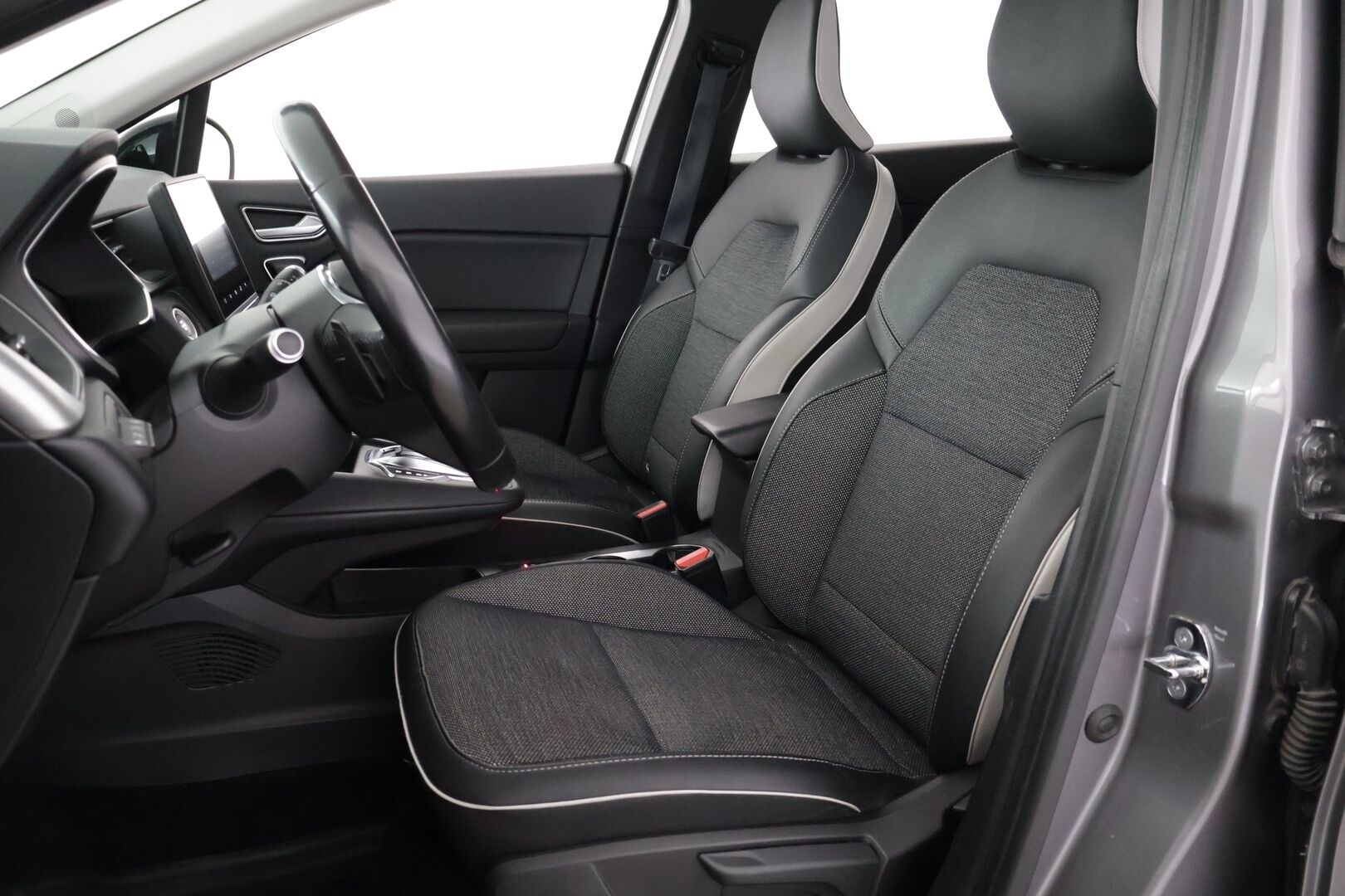 Renault Captur 2020 TCe 130 EDC7-aut Intens - Suomi-auto | Metalliväri | Huoltokirja | Digimittaristo | AppleCarPlay&AndroidAuto | Peruutuskamera | Kahdet renkaat | fAjotapavalitsin: Eco / Sport / My Sense | Pysäköintitutkat edessä ja takana |