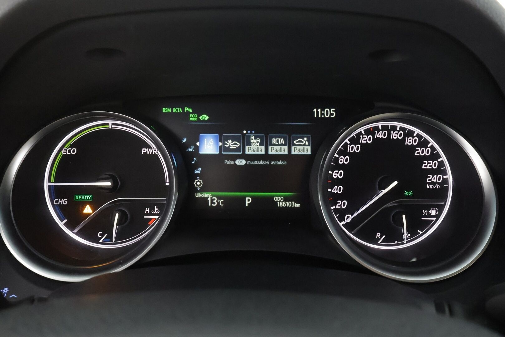Toyota Camry 2020 2,5 Hybrid Premium Business - | HUD | JBL | ACC | LED | P.Kamera | Sähköpenkit | Nahkaverhoilu | Kaistavahti | Navi | Keyless | Katveavustin | 2-om Suomi-auto | ALV | Kahdet renkaat |