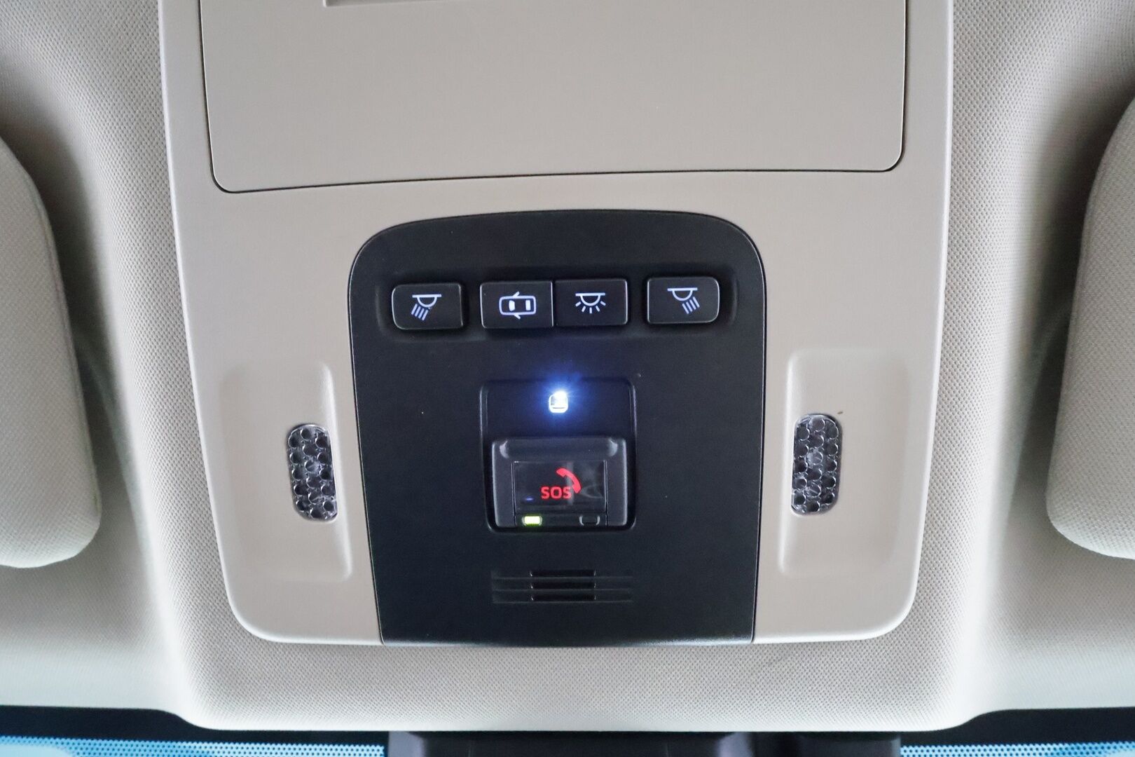 Toyota Camry 2020 2,5 Hybrid Premium Business - | HUD | JBL | ACC | LED | P.Kamera | Sähköpenkit | Nahkaverhoilu | Kaistavahti | Navi | Keyless | Katveavustin | 2-om Suomi-auto | ALV | Kahdet renkaat |