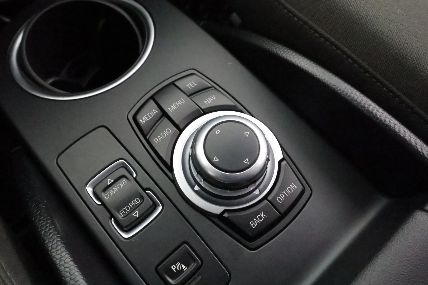 BMW i3 2015 i3 60ah * Digimittaristo / LED / P.Kamera / Vakkari / Navi *