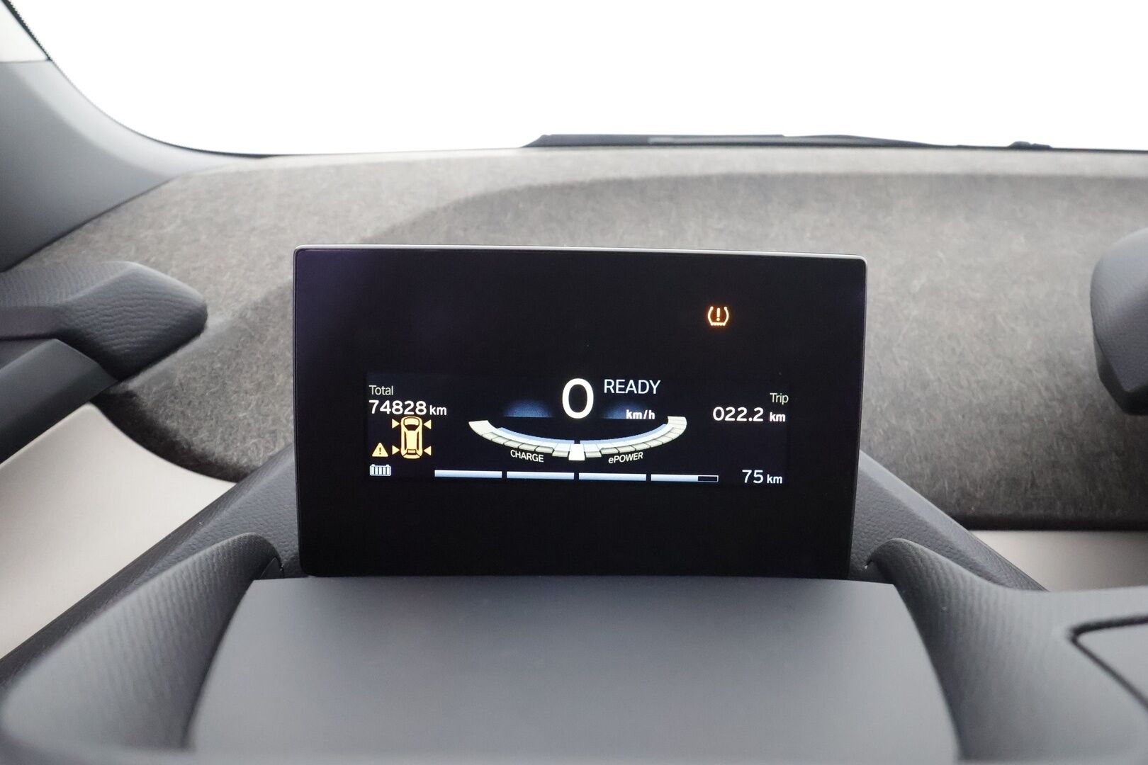 BMW i3 2015 i3 60ah * Digimittaristo / LED / P.Kamera / Vakkari / Navi *