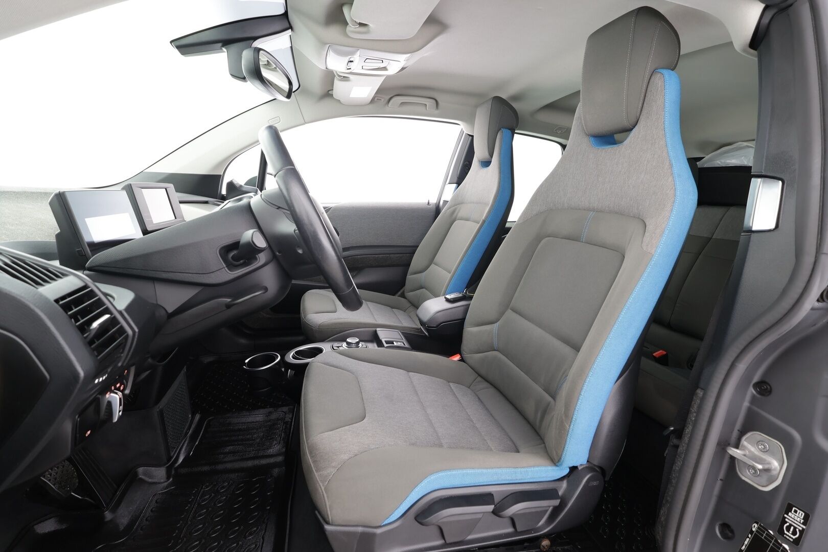 BMW i3 2015 i3 60ah * Digimittaristo / LED / P.Kamera / Vakkari / Navi *