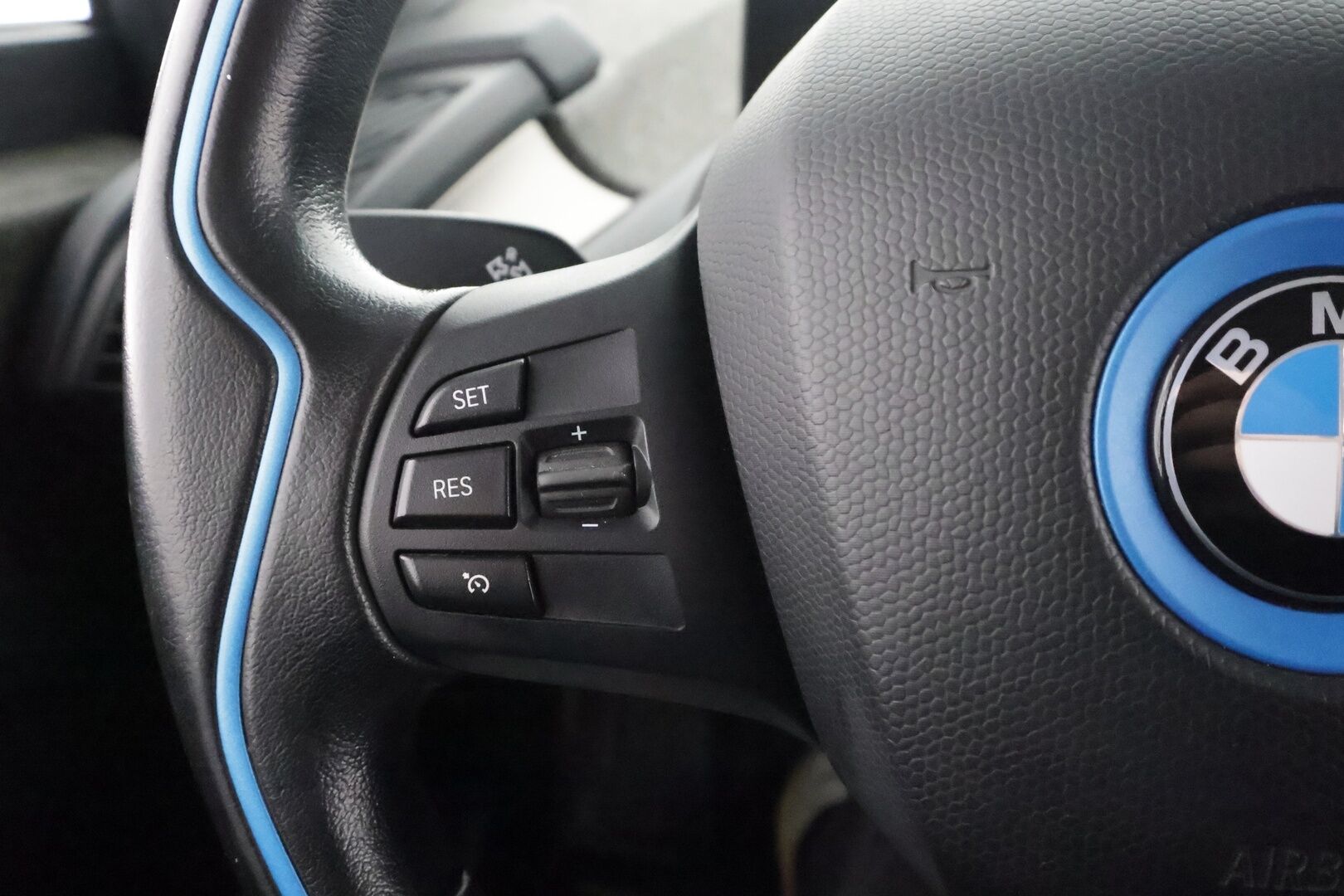 BMW i3 2015 60Ah - | Digimittaristo | LED | P.Kamera | Vakkari | Navi |