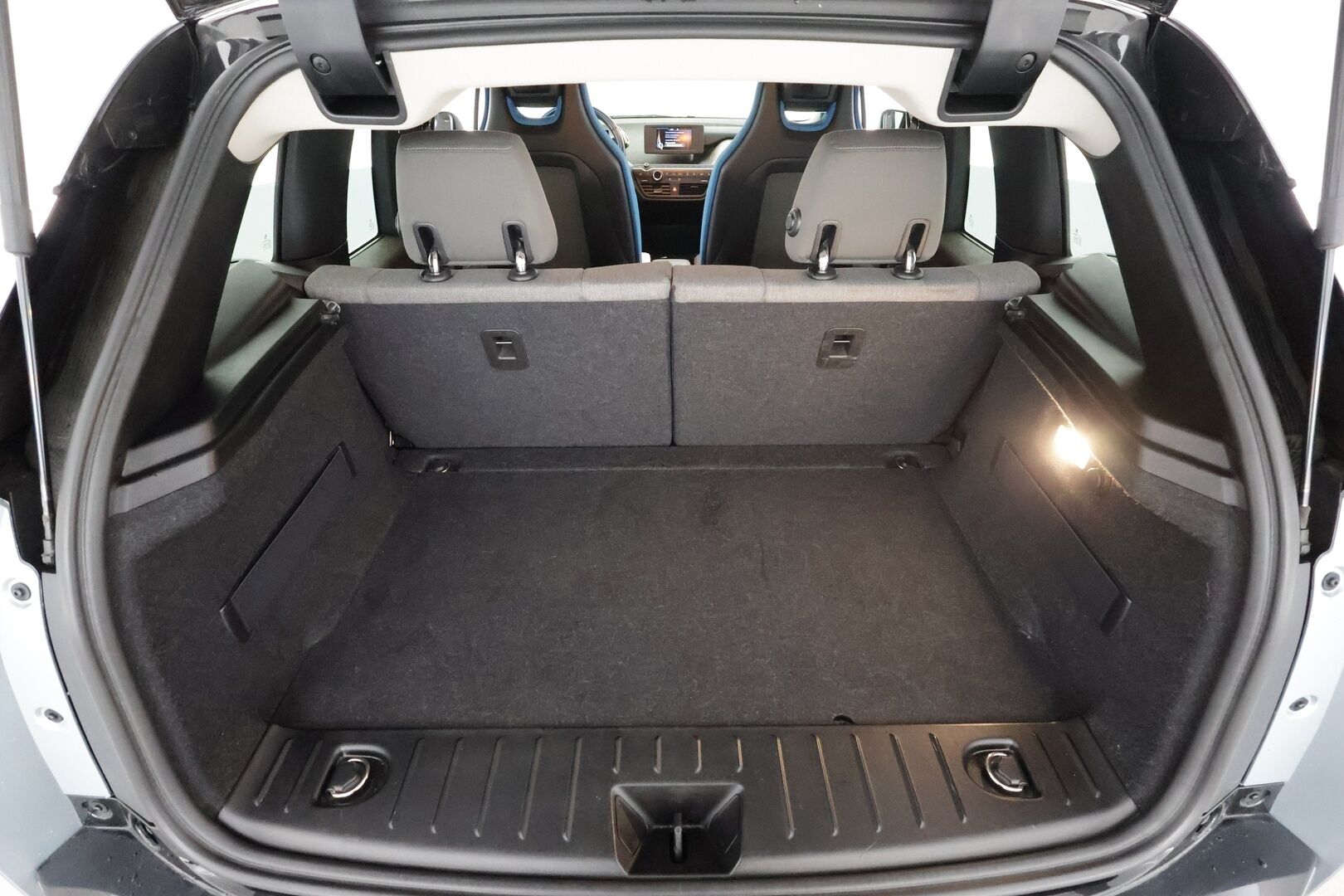 BMW i3 2015 60Ah - | Digimittaristo | LED | P.Kamera | Vakkari | Navi |