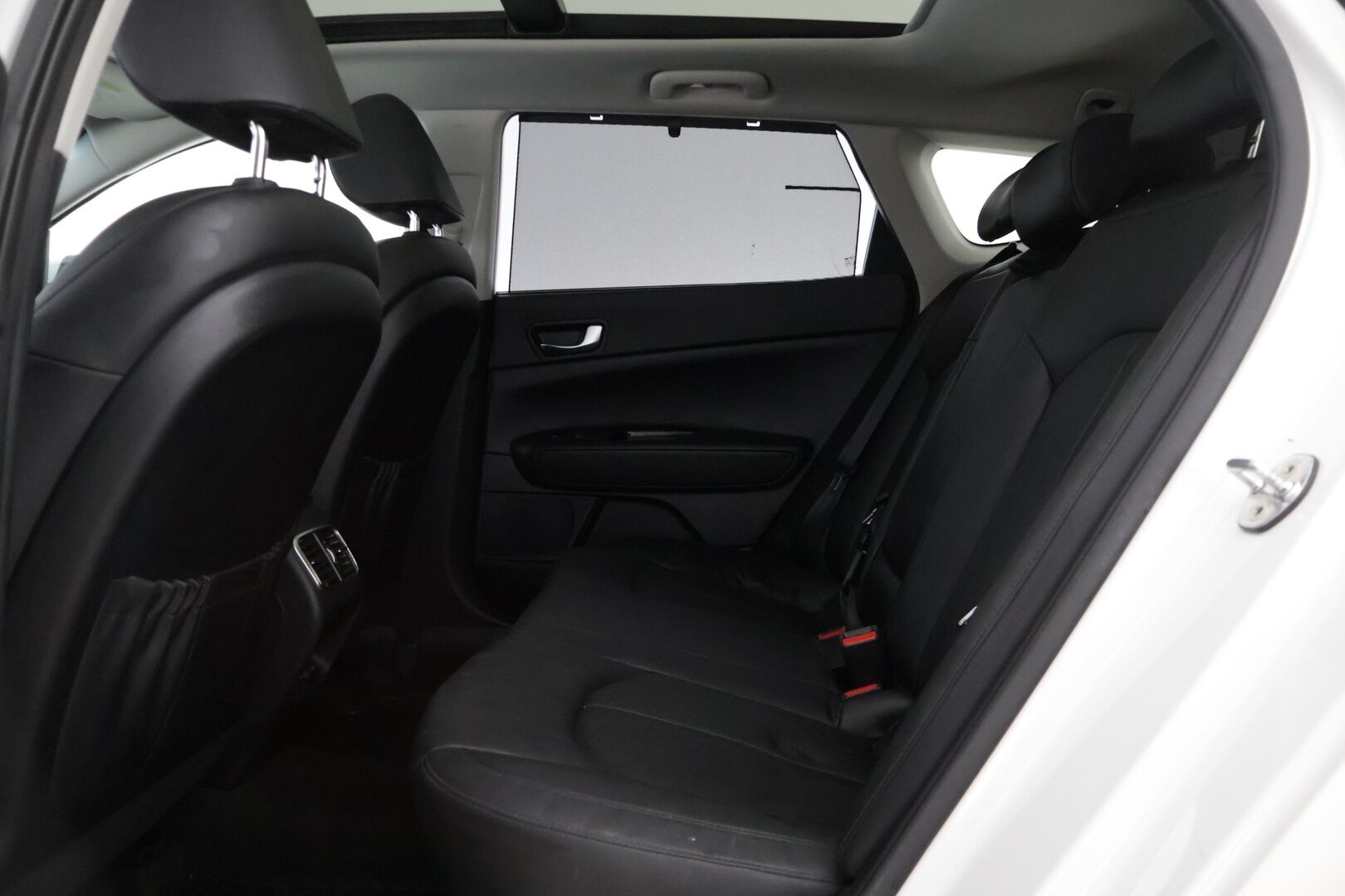 Kia Optima 2018 2,0 Business Luxury SW A/T - Adapt. Vakkari | Ilmastoidut penkit | BLIS | Ratinlämmitin | Vetokoukku | 2x renkaat&alumiinivanteet