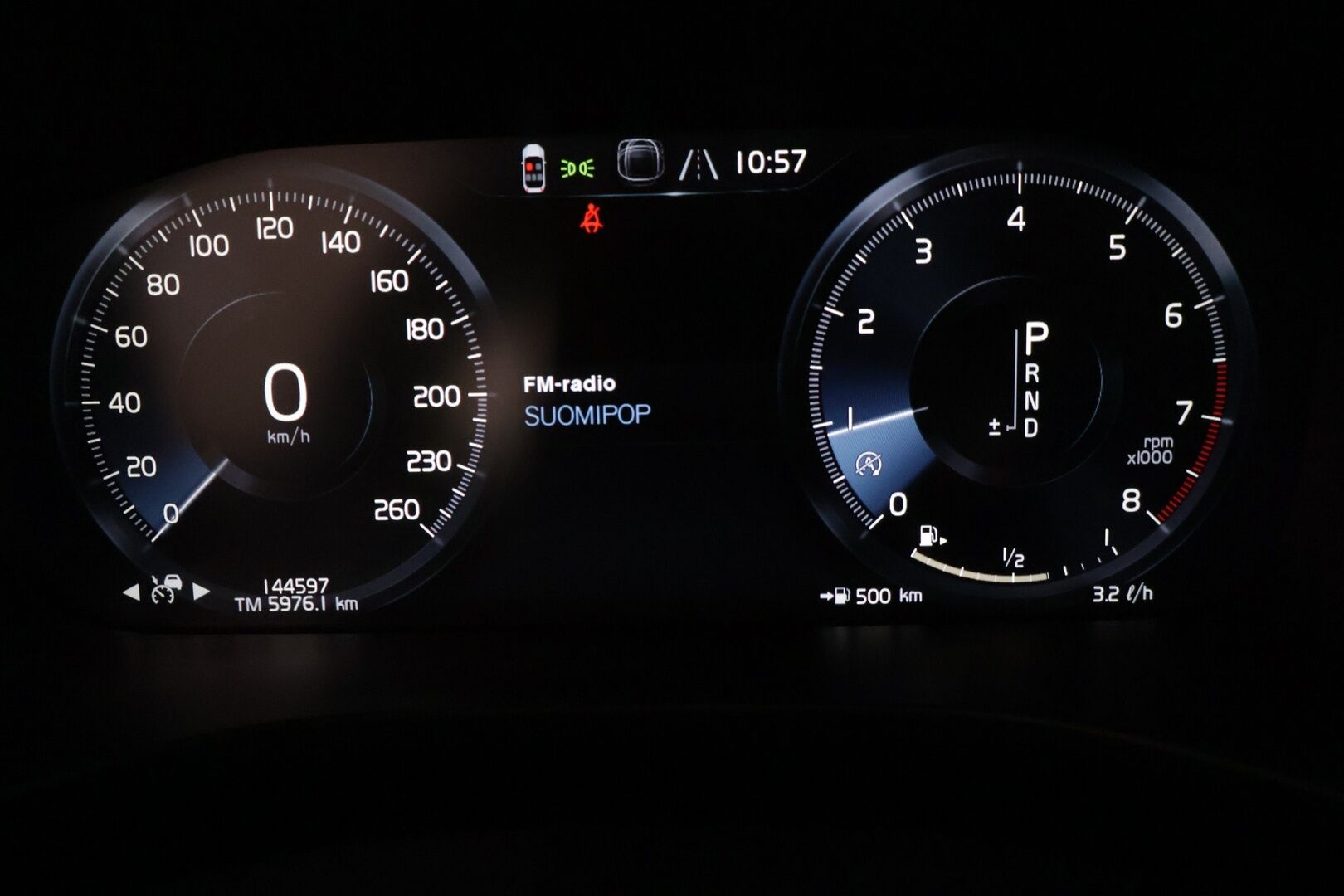 Volvo XC60 2018 T5 AWD Business aut - Juuri katsastettu! | Webasto | P.kamera | Adapt.vakkari | Puolnahat | Rehti bensiini ilman hybridiä!