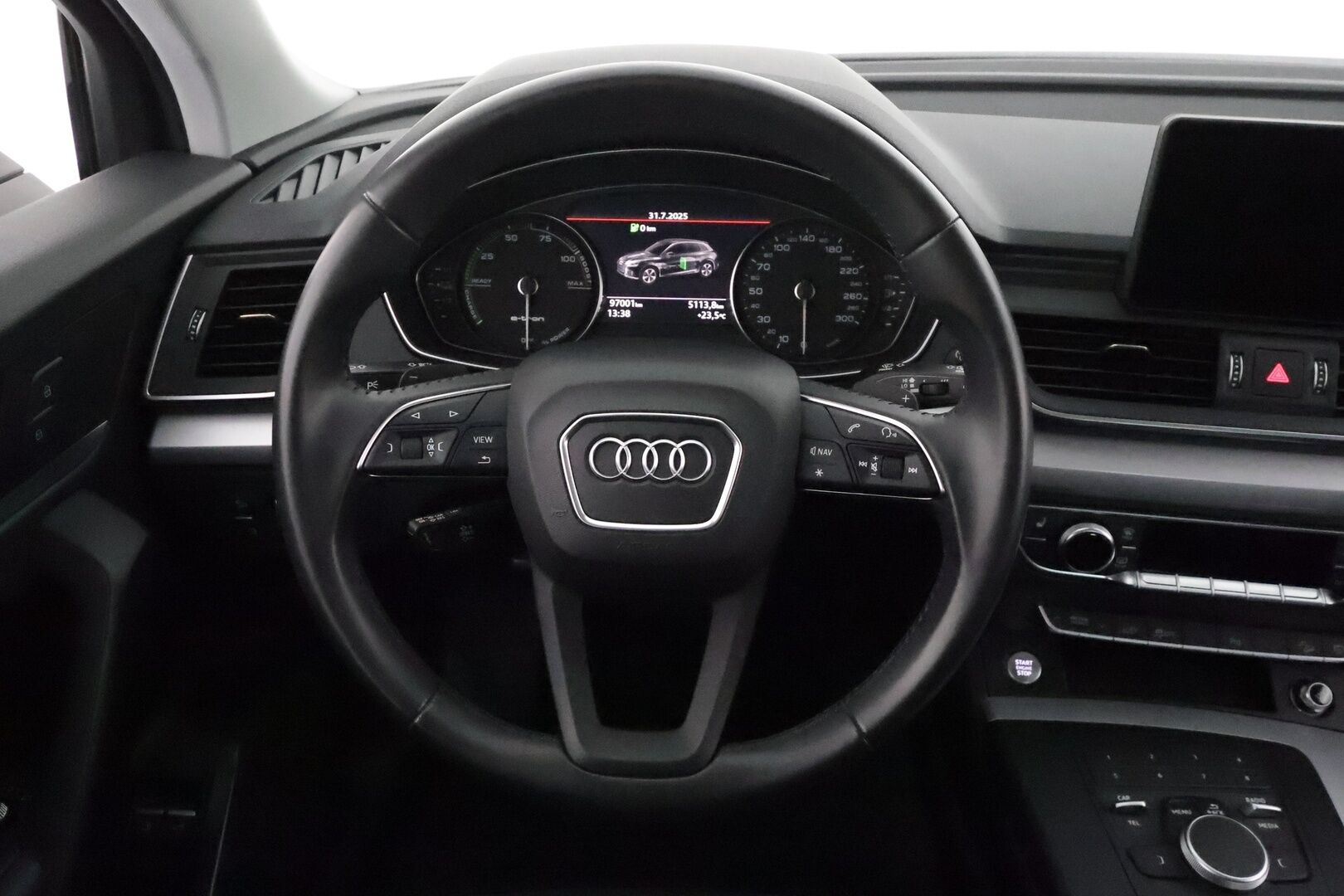 Audi Q5 2020 Launch Edition 55 TFSI e quattro S tronic **LED-valot / P.Kamera / Sporttipenkit / Koukku / Ilma-alusta / Kaistavahti** - 1-om Suomi-auto / Akku kuntotarkastettu / 2x Latauskaapelit / Kahdet Renkaat