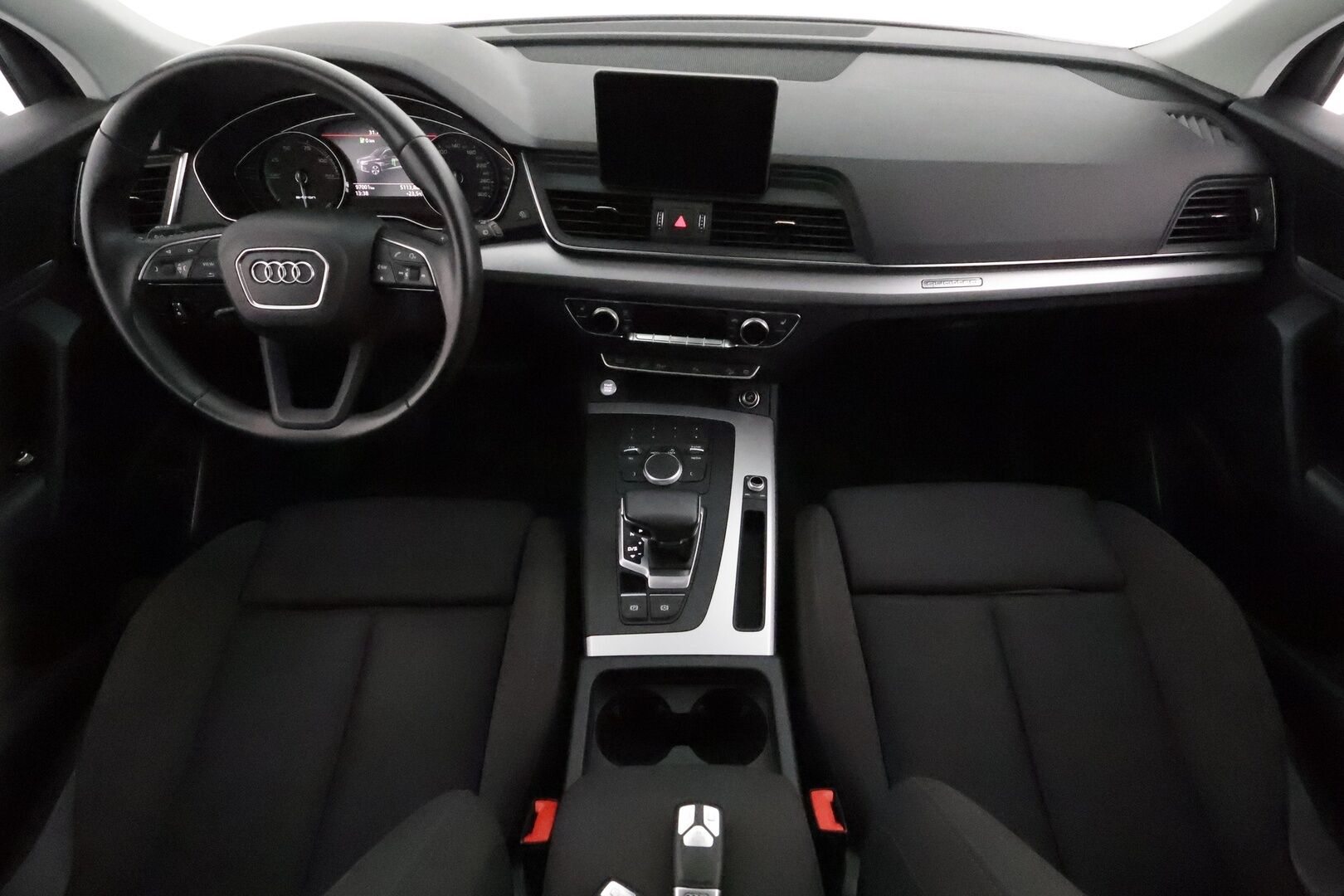 Audi Q5 2020 Launch Edition 55 TFSI e quattro S tronic **LED-valot / P.Kamera / Sporttipenkit / Koukku / Ilma-alusta / Kaistavahti** - 1-om Suomi-auto / Akku kuntotarkastettu / 2x Latauskaapelit / Kahdet Renkaat