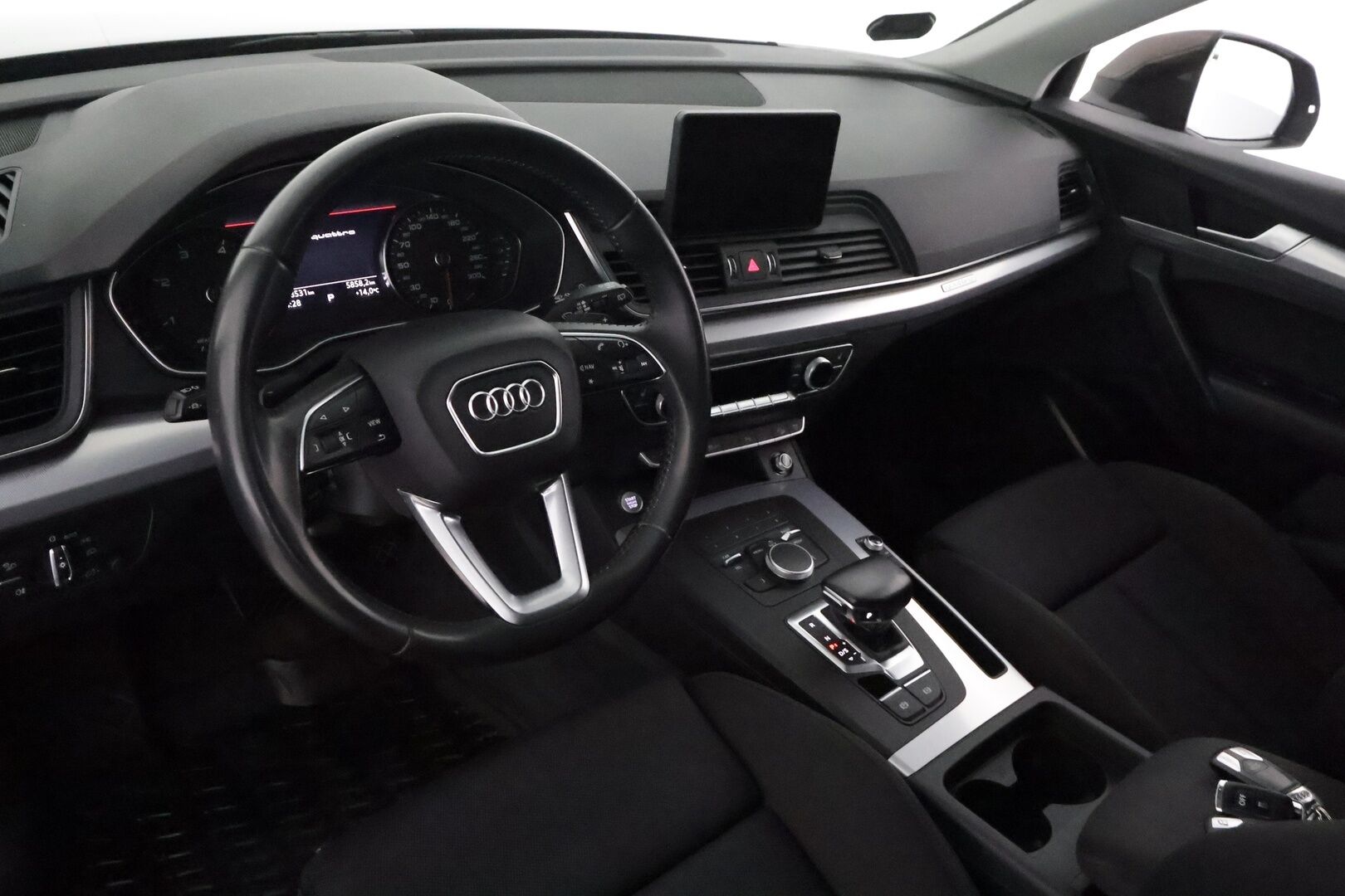 Audi Q5 2020 Business Sport Special Edition 35 TDI 120 kW quattro S tronic **Adapt.vakkari / Matrix LED / Koukku / Sporttipenkit** - Suomi-auto / Kahdet renkaat aluvanteilla / Webasto
