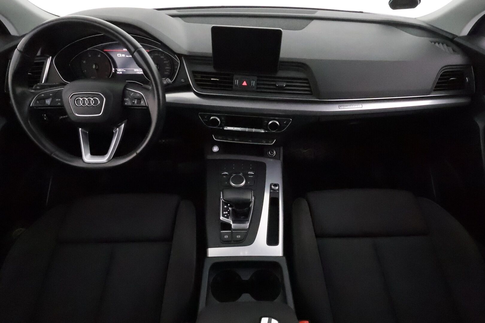Audi Q5 2020 Business Sport Special Edition 35 TDI 120 kW quattro S tronic **Adapt.vakkari / Matrix LED / Koukku / Sporttipenkit** - Suomi-auto / Kahdet renkaat aluvanteilla / Webasto