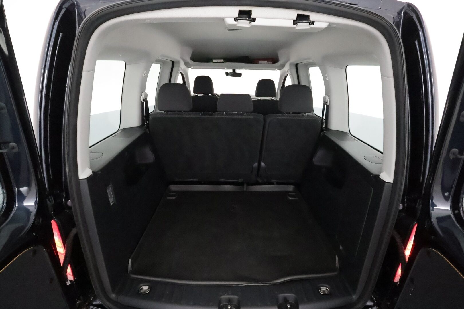 Volkswagen Caddy 2020 Trendline 2,0 TDI 75kW *Webasto / Vakkari / P.tutka / Bluetooth / LED-lisävalot* - 1.Om Suomi-auto / Juuri huollettu!