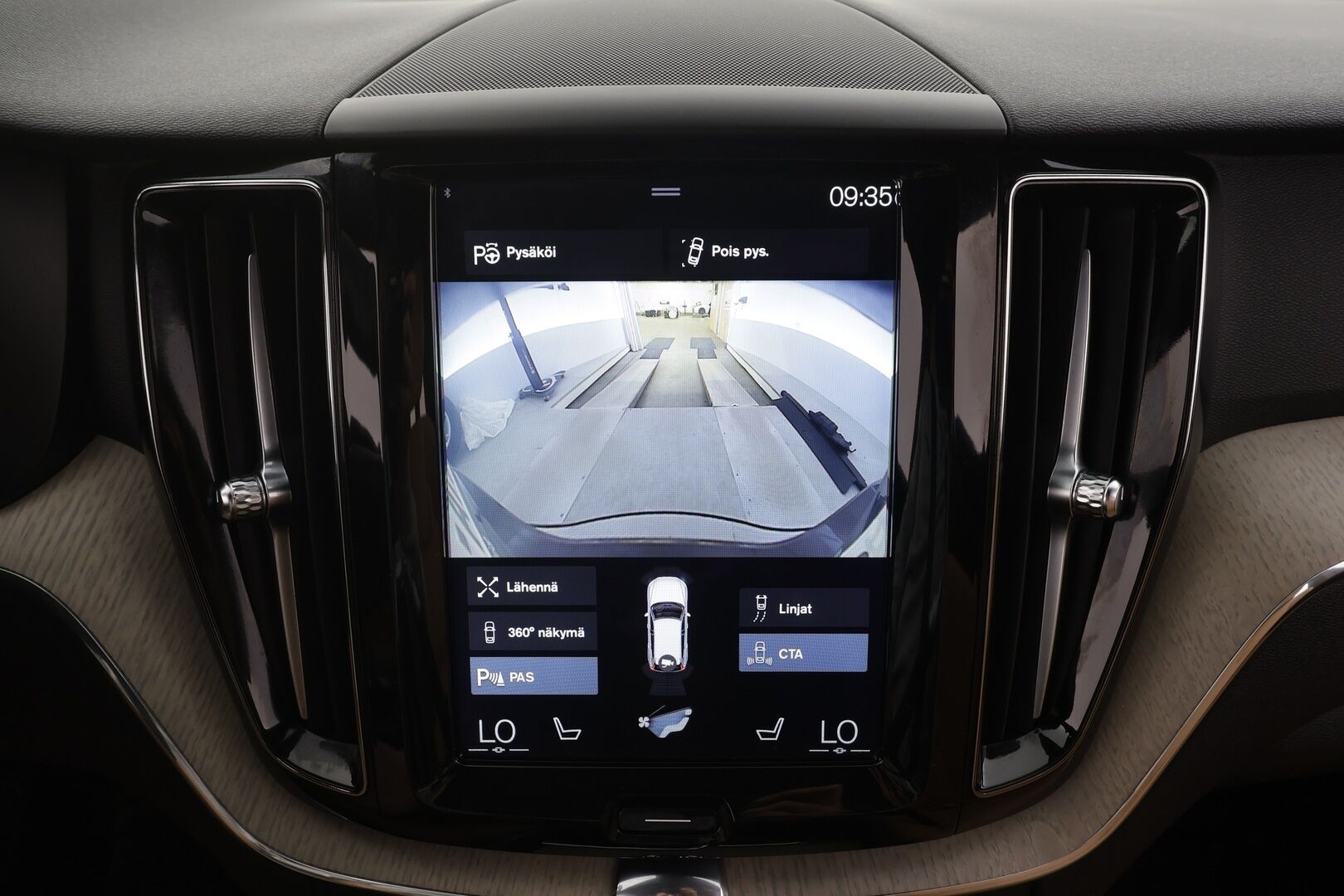 Volvo XC60 2018 T5 AWD Inscription aut - | Pilot assist | Webasto | High performance audio | LED | Muistipenkki | Keyless | Sporttinahat | Kahdet Renkaat |