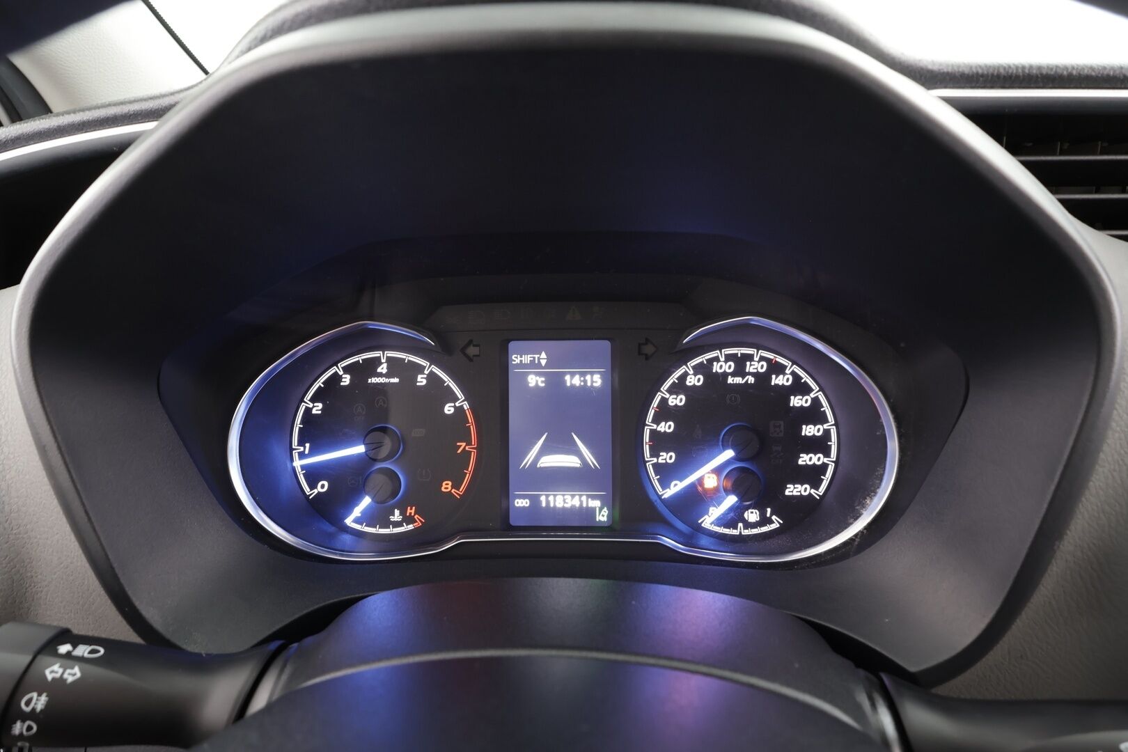 Toyota Yaris 2019 1,5 Dual VVT-i Active 5ov * Vakkari / P.Kamera / Kaistavahti / Bluetooth * - Kahdet renkaat aluvanteilla / Merkkihuollettu - HULLUT AVAJAISHULINAT KORKOTARJOUS 3,29 %