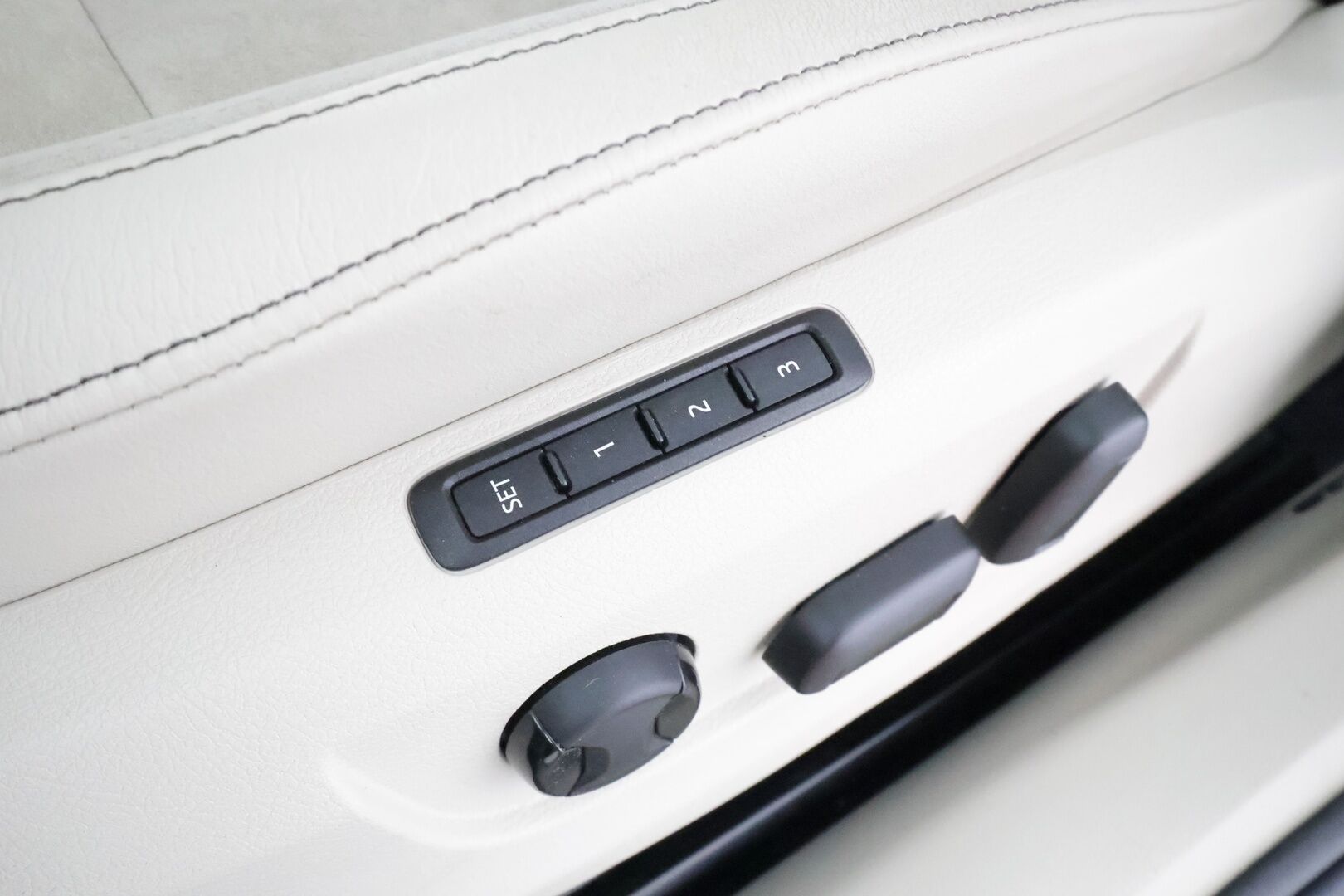 Skoda Superb 2021 Combi 1,4 TSI PHEV Style iV DSG Autom. * Adapt.Vakkari / Canton / Vetokoukku / Crystal Light / Peruutuskamera / Muistipenkit - 1.Om Suomi-auto / Merkkihuollettu / Kahdet Renkaat - HULLUT AVAJAISHULINAT KORKOTARJOUS 3,29 %