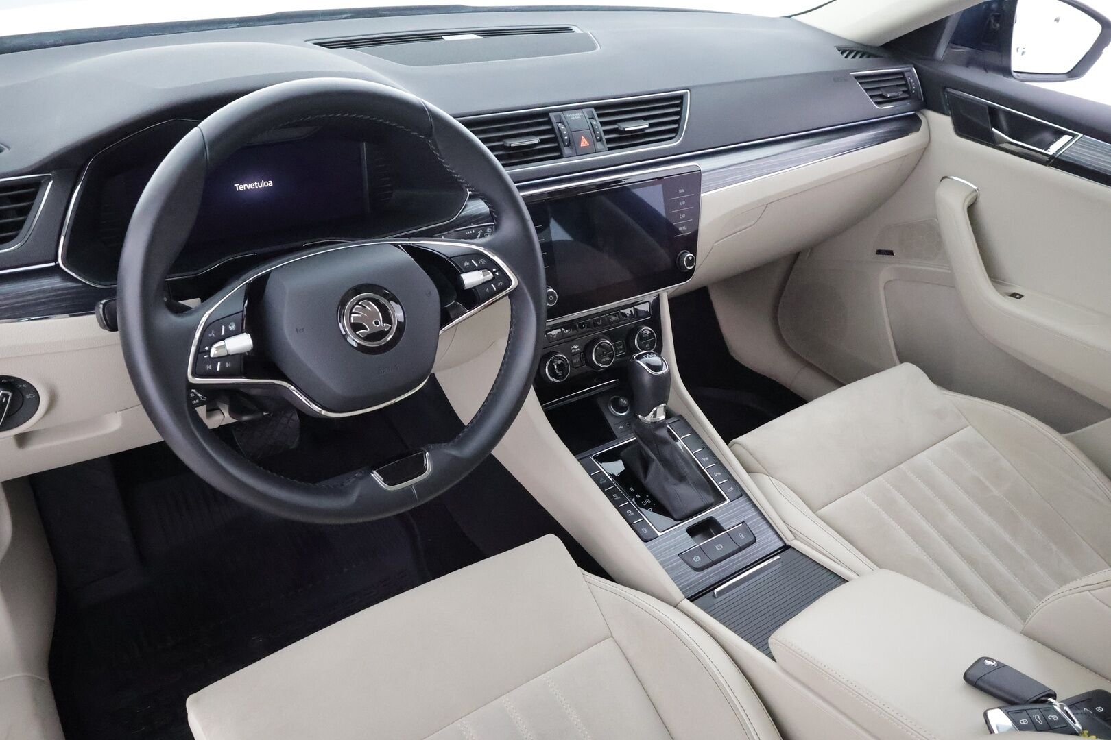 Skoda Superb 2021 Combi 1,4 TSI PHEV Style iV DSG Autom. * Adapt.Vakkari / Canton / Vetokoukku / Crystal Light / Peruutuskamera / Muistipenkit - 1.Om Suomi-auto / Merkkihuollettu / Kahdet Renkaat - HULLUT AVAJAISHULINAT KORKOTARJOUS 3,29 %