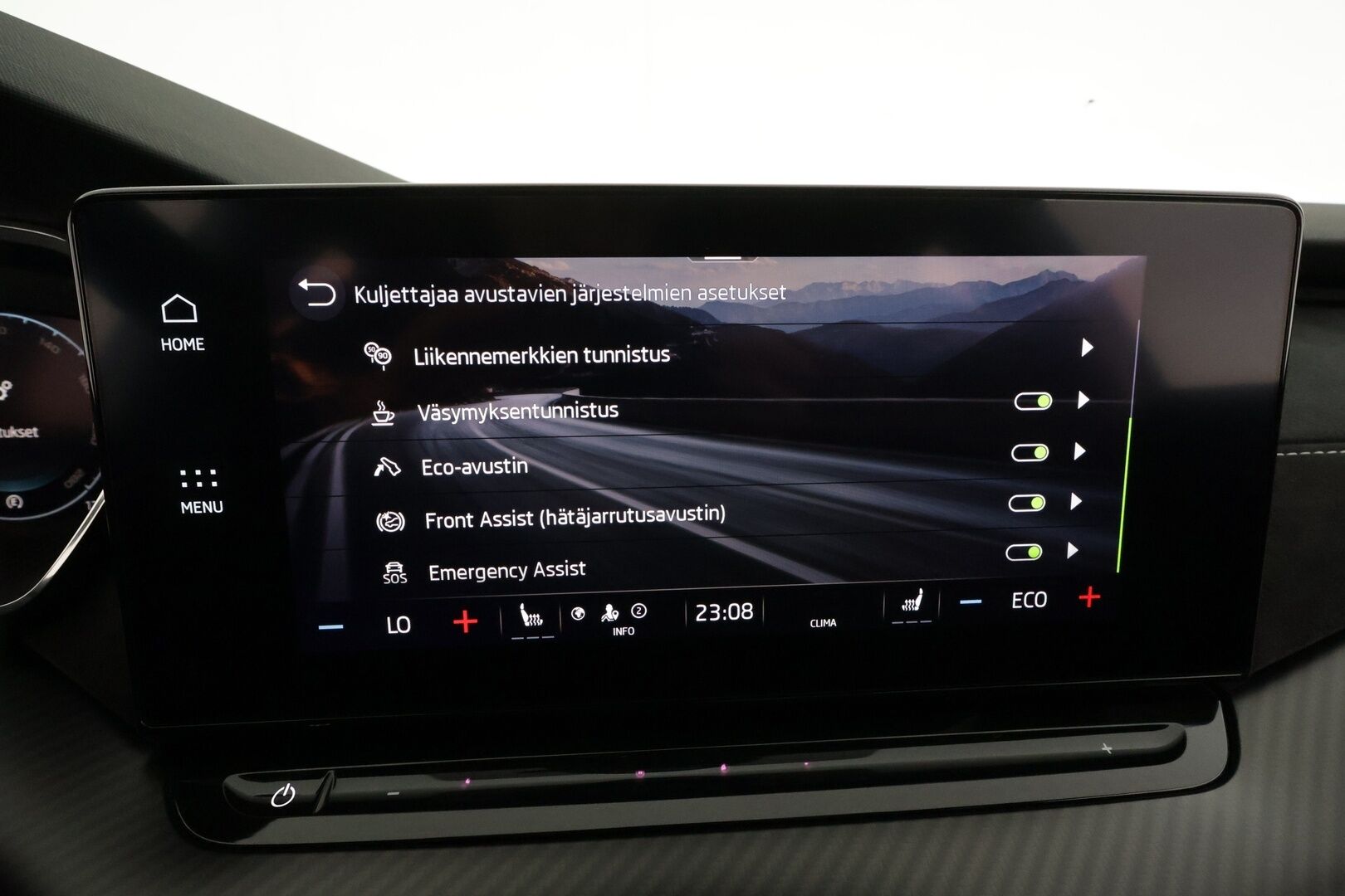 Skoda Octavia 2021 Combi 1,4 TSI PHEV RS iV DSG * ACC / Matrix-LED / P.kamera / Hierovat Sporttipenkit Muistilla / Navi / Kaistavahti * - Suomi-auto / 2x Latauskaapelit / Kahdet renkaat / Merkkihuollettu!
