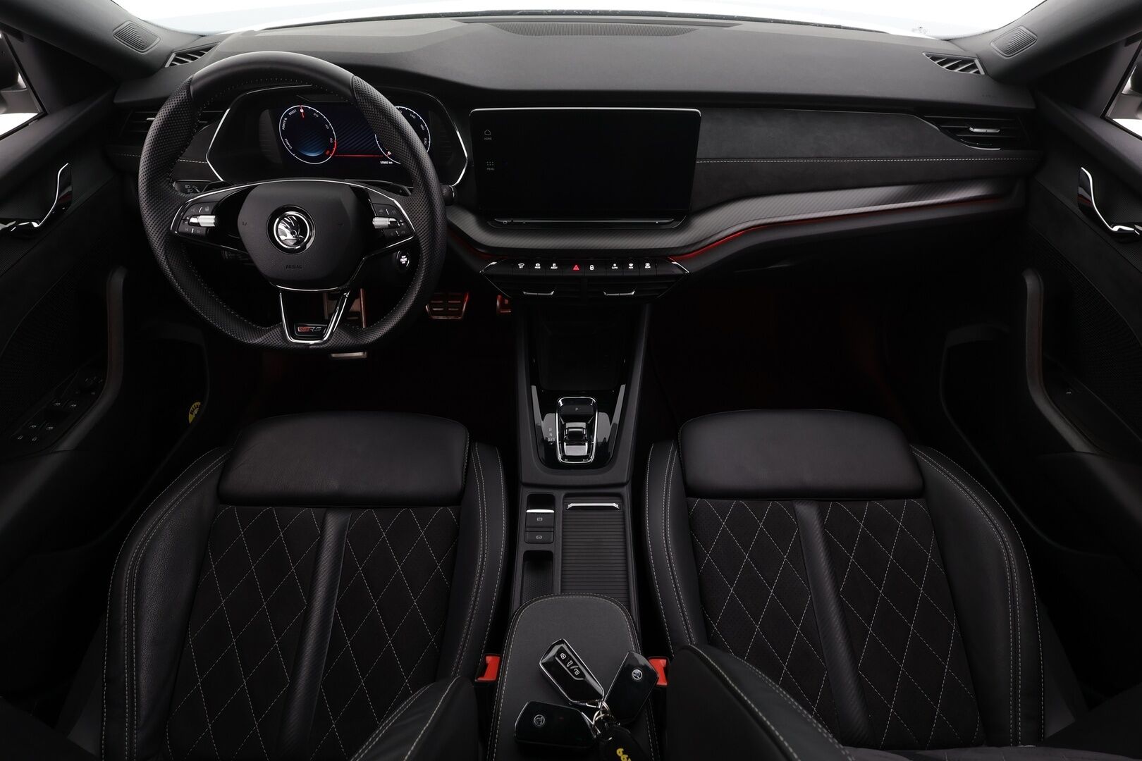 Skoda Octavia 2021 Combi 1,4 TSI PHEV RS iV DSG * ACC / Matrix-LED / P.kamera / Hierovat Sporttipenkit Muistilla / Navi / Kaistavahti * - Suomi-auto / 2x Latauskaapelit / Kahdet renkaat / Merkkihuollettu!