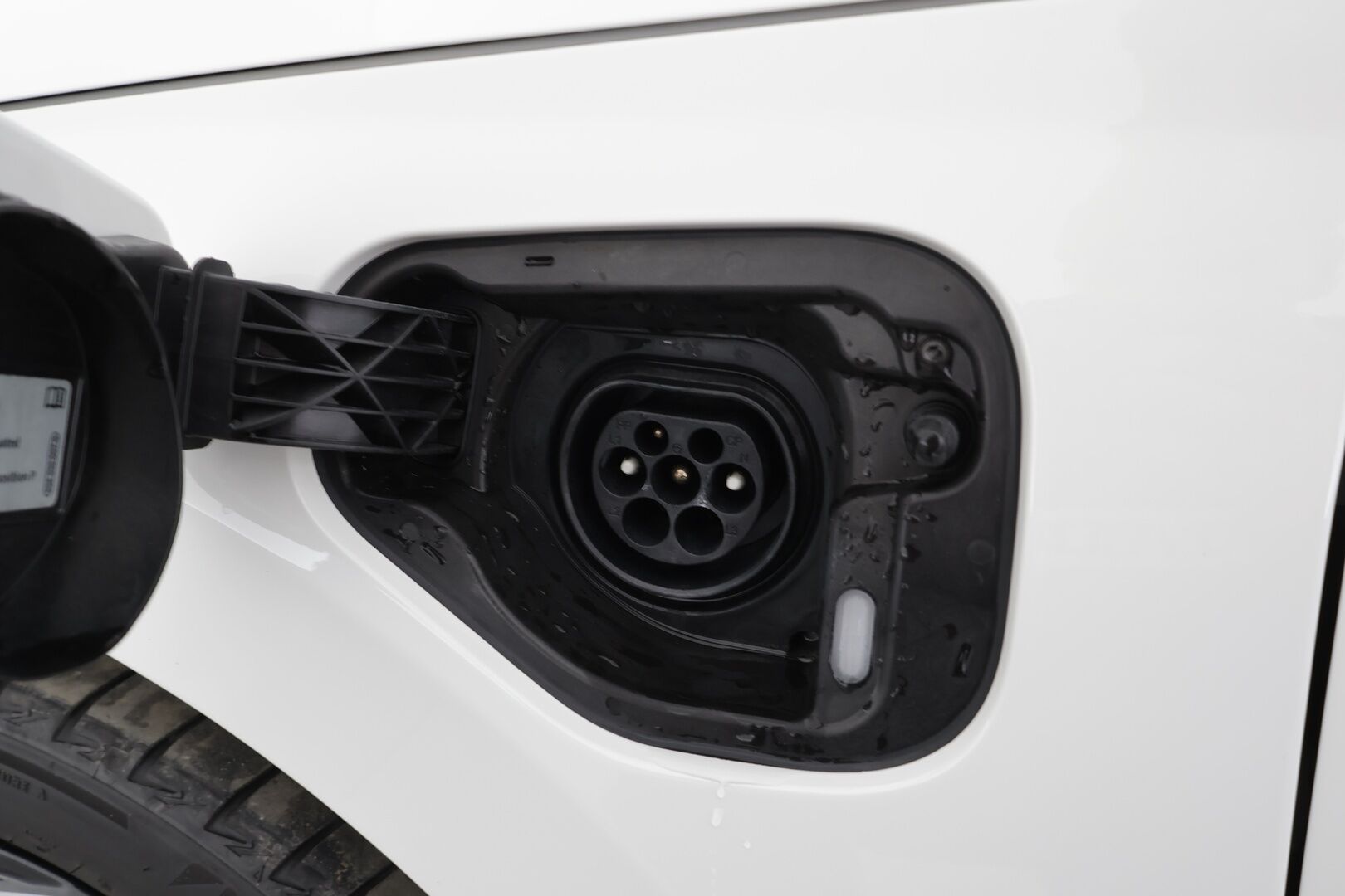 Skoda Octavia 2021 Combi 1,4 TSI PHEV RS iV DSG * ACC / Matrix-LED / P.kamera / Hierovat Sporttipenkit Muistilla / Navi / Kaistavahti * - Suomi-auto / 2x Latauskaapelit / Kahdet renkaat / Merkkihuollettu!