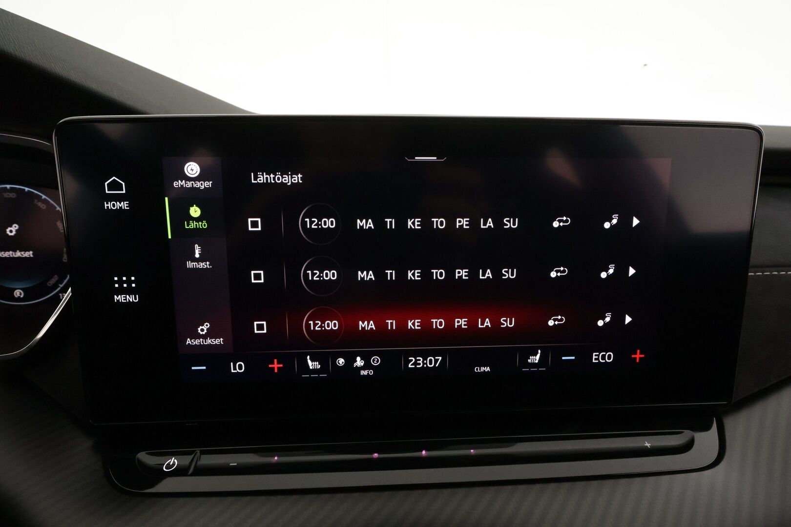 Skoda Octavia 2021 Combi 1,4 TSI PHEV RS iV DSG * ACC / Matrix-LED / P.kamera / Hierovat Sporttipenkit Muistilla / Navi / Kaistavahti * - Suomi-auto / 2x Latauskaapelit / Kahdet renkaat / Merkkihuollettu!