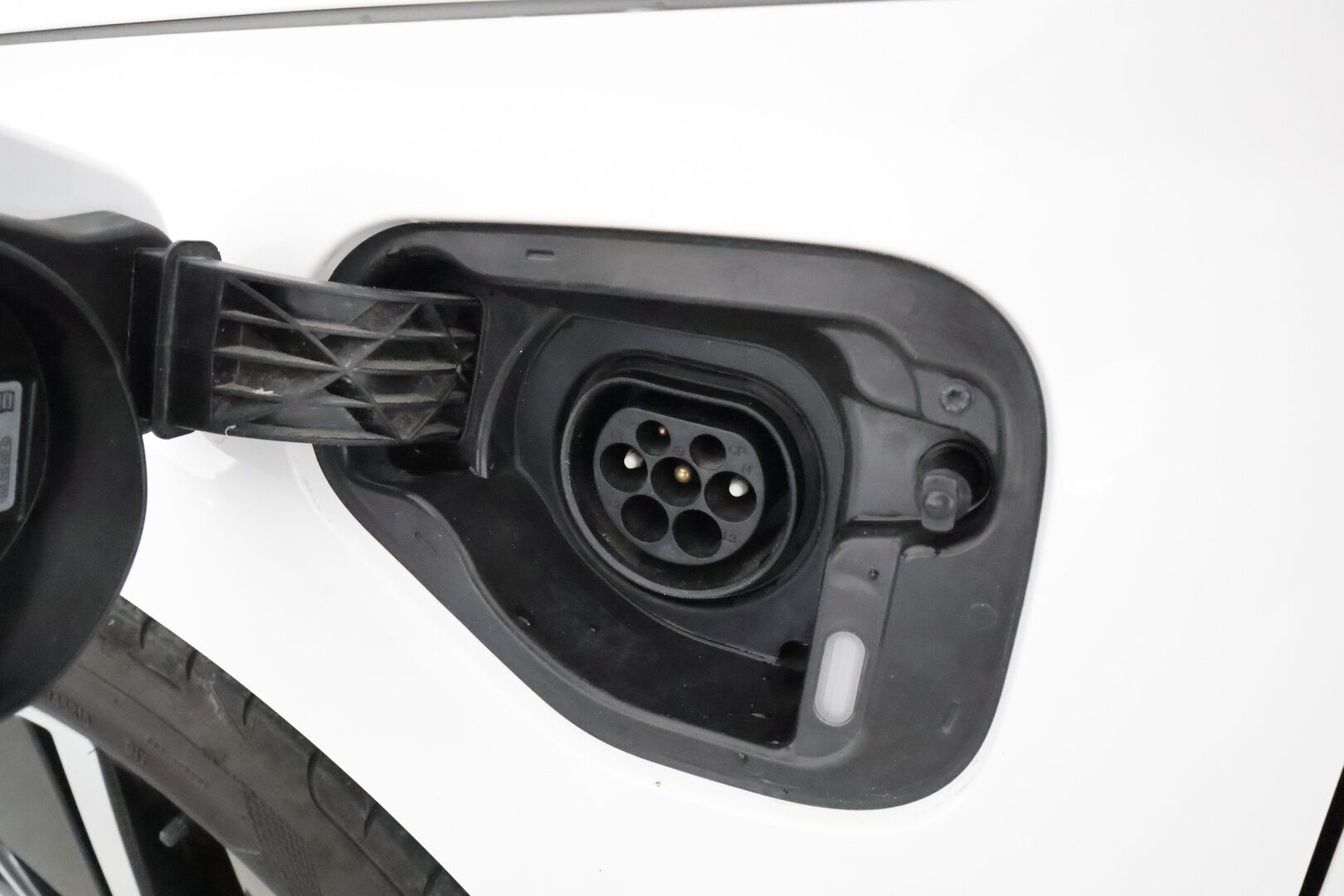 Skoda Octavia 2021 Combi 1,4 TSI PHEV Style iV DSG Autom. * Webasto / Adapt.Vakkari / Matrix LED / Peruutuskamera / Muistipenkki / KeyLess / Kaistavahti - Suomi-auto / 2x Latauskaapelit / Kahdet Renkaat / Huippusiisti!