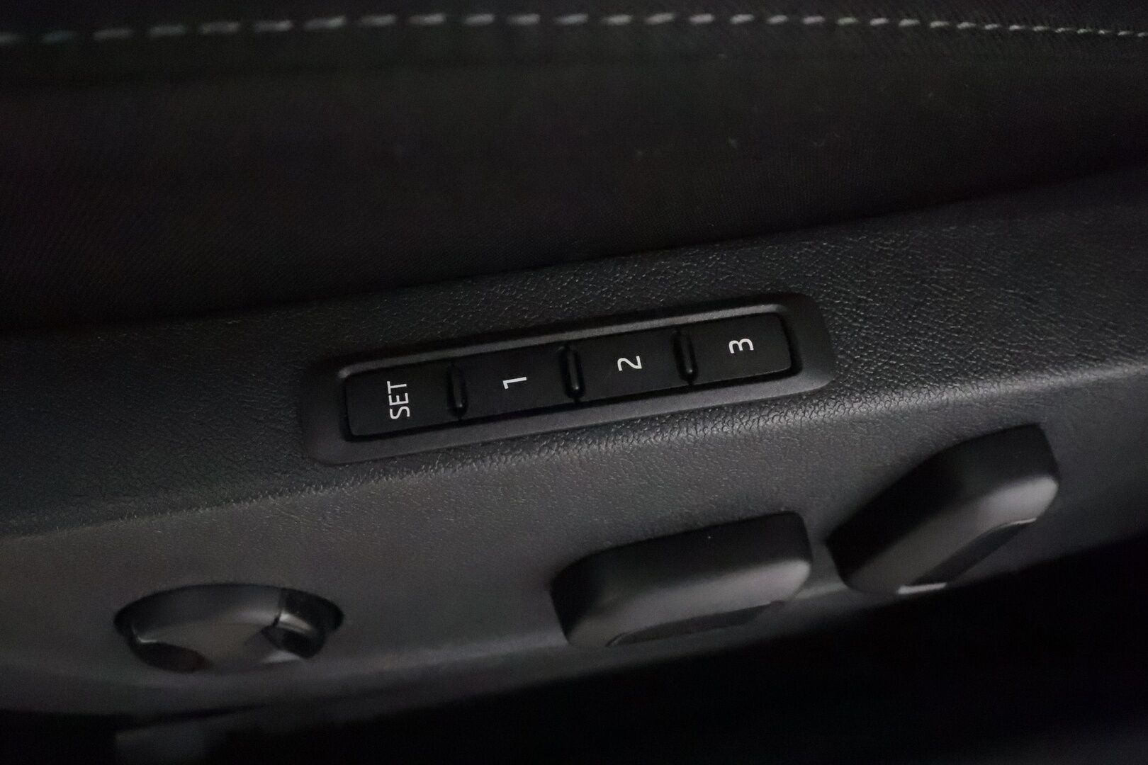 Skoda Octavia 2021 Combi 1,4 TSI PHEV Style iV DSG Autom. * Webasto / Adapt.Vakkari / Matrix LED / Peruutuskamera / Muistipenkki / KeyLess / Kaistavahti - Suomi-auto / 2x Latauskaapelit / Kahdet Renkaat / Huippusiisti!