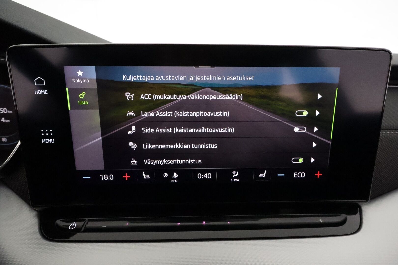 Skoda Octavia 2021 Combi 1,4 TSI PHEV Style iV DSG Autom. * Webasto / Adapt.Vakkari / Matrix LED / Peruutuskamera / Muistipenkki / KeyLess / Kaistavahti - Suomi-auto / 2x Latauskaapelit / Kahdet Renkaat / Huippusiisti!