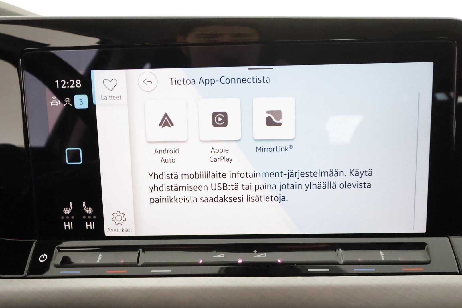 Volkswagen Golf 2021 Variant 1,0 eTSI (MHEV) 81 kW DSG * ACC / P.tutkat / Webasto / LED / Navi / Koukku / Digimittaristo * - 1.Om Suomi-auto / Kahdet renkaat aluvanteilla - Osta nyt, maksa vasta ensi vuonna