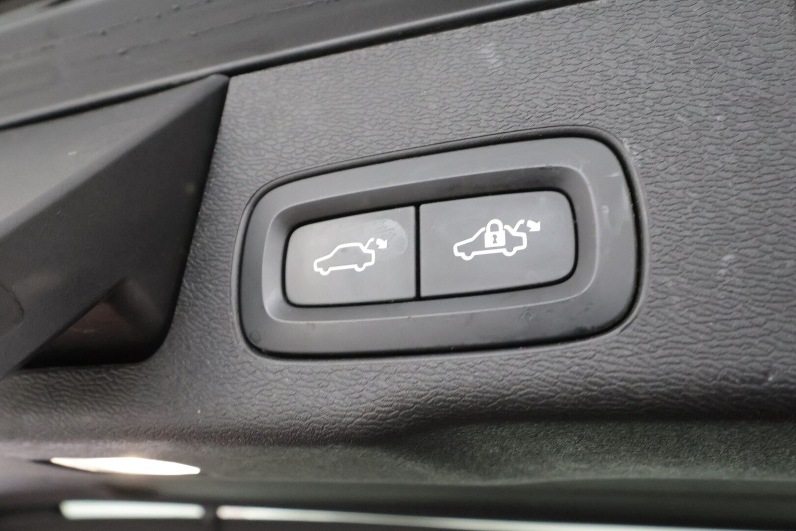 Volvo XC60 2021 T6 TwE AWD Business Inscription aut. - Suomiauto | Webasto | Panorama | ACC | High Perf Audio | Sporttinahat | Muistipenkki | Peruutuskamera | Adapt.LED | Merkkihuollot | Huippuvarusteet!
