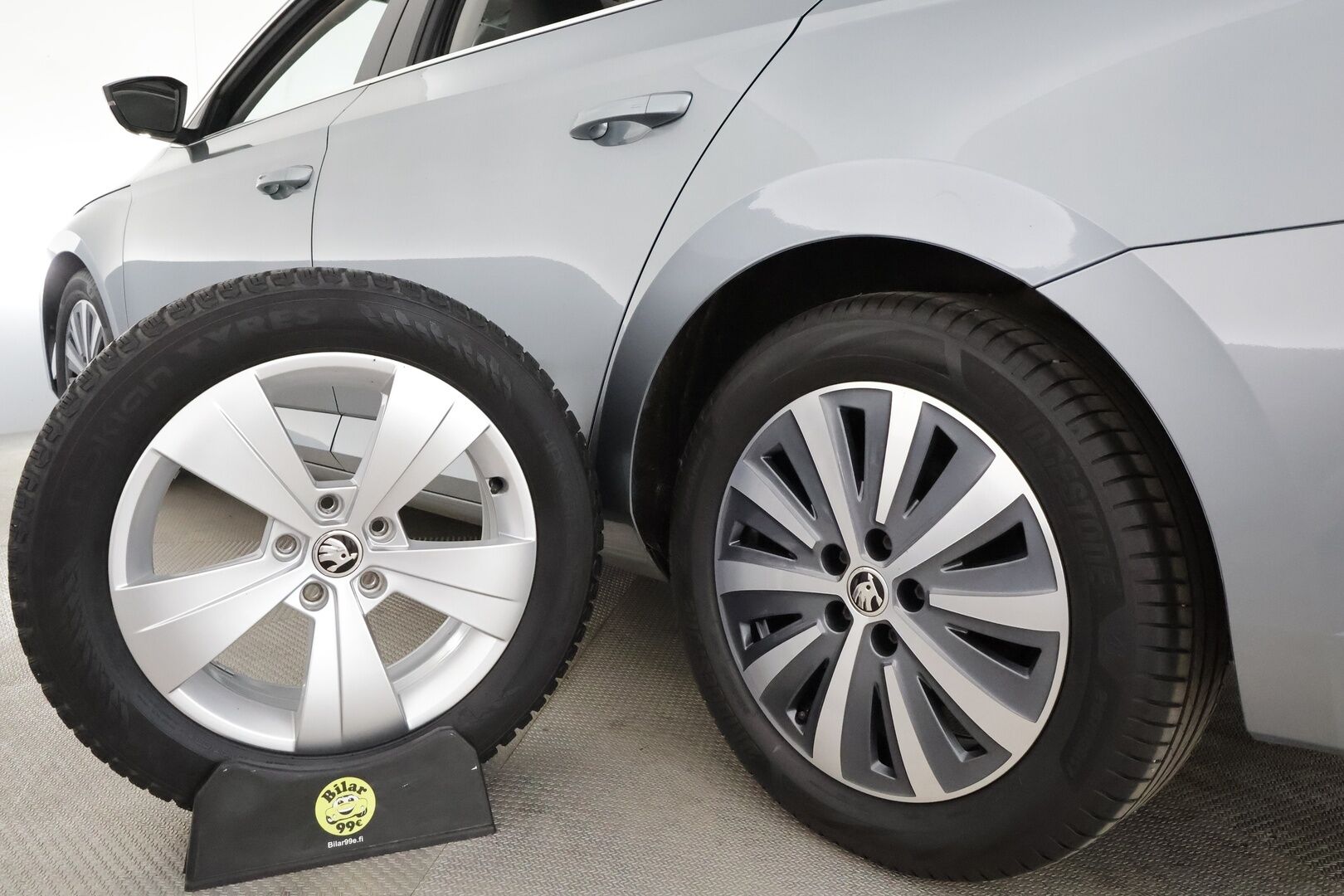 Skoda Superb 2021 Combi 2,0 TDI 150 Style DSG Aut **Canton / Webasto / Digimittaristo / Adapt. vakkari / Koukku / Matrix / P.kamera**