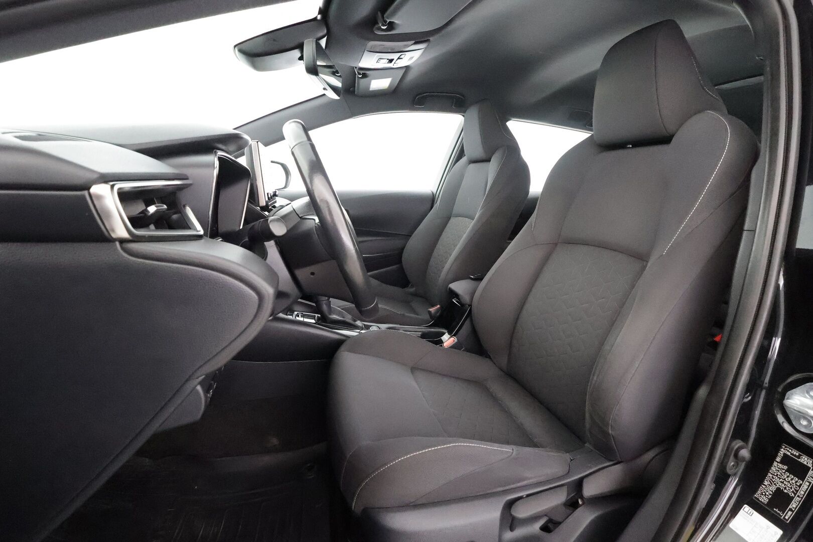 Toyota Corolla 2021 Touring Sports 1,8 Hybrid Active Edition - | ACC | LED | P.kamera | Navi | Apple & Android | LTA | RSA | Keyless | Lämm. ratti | Lohko+sisälämmitin | Merkkihuollot | 2x renkaat aluin | - KORKO VAIN 3,99 %