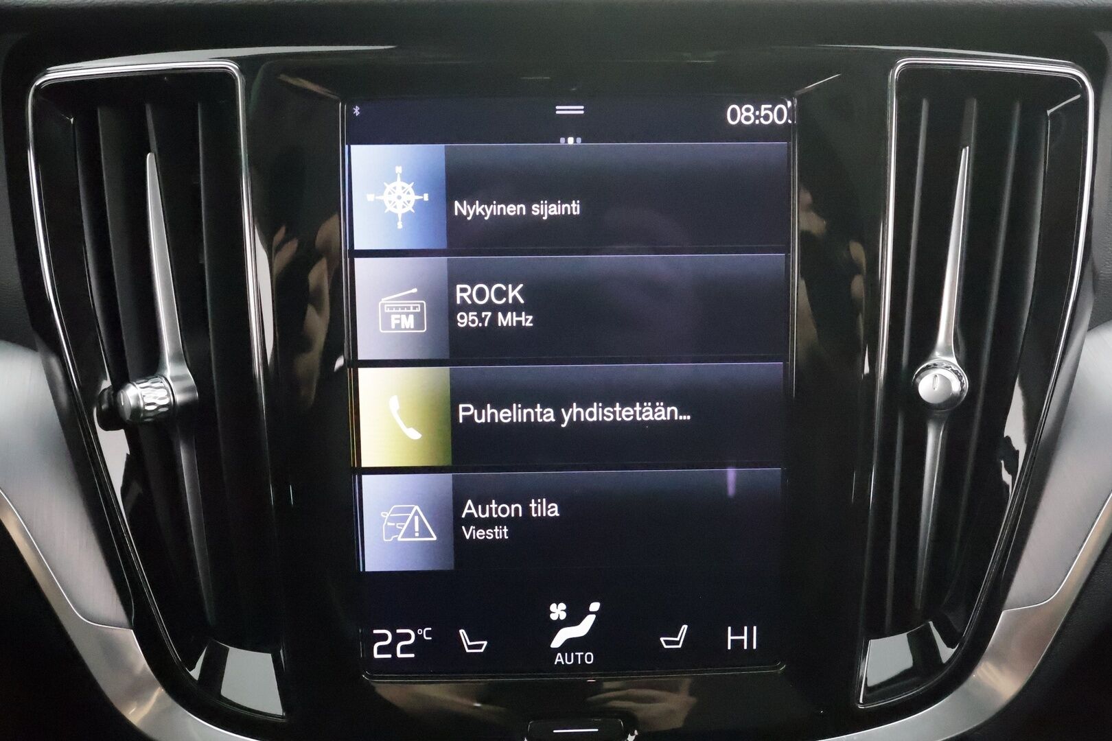 Volvo V60 2021 B4 D-MHEV Business aut * Webasto / ACC / LED / P.tutka / Navi / Kaistavahti / Keyless * - 1-om Suomi-auto / Kahdet renkaat aluvanteilla / Merkkihuollot