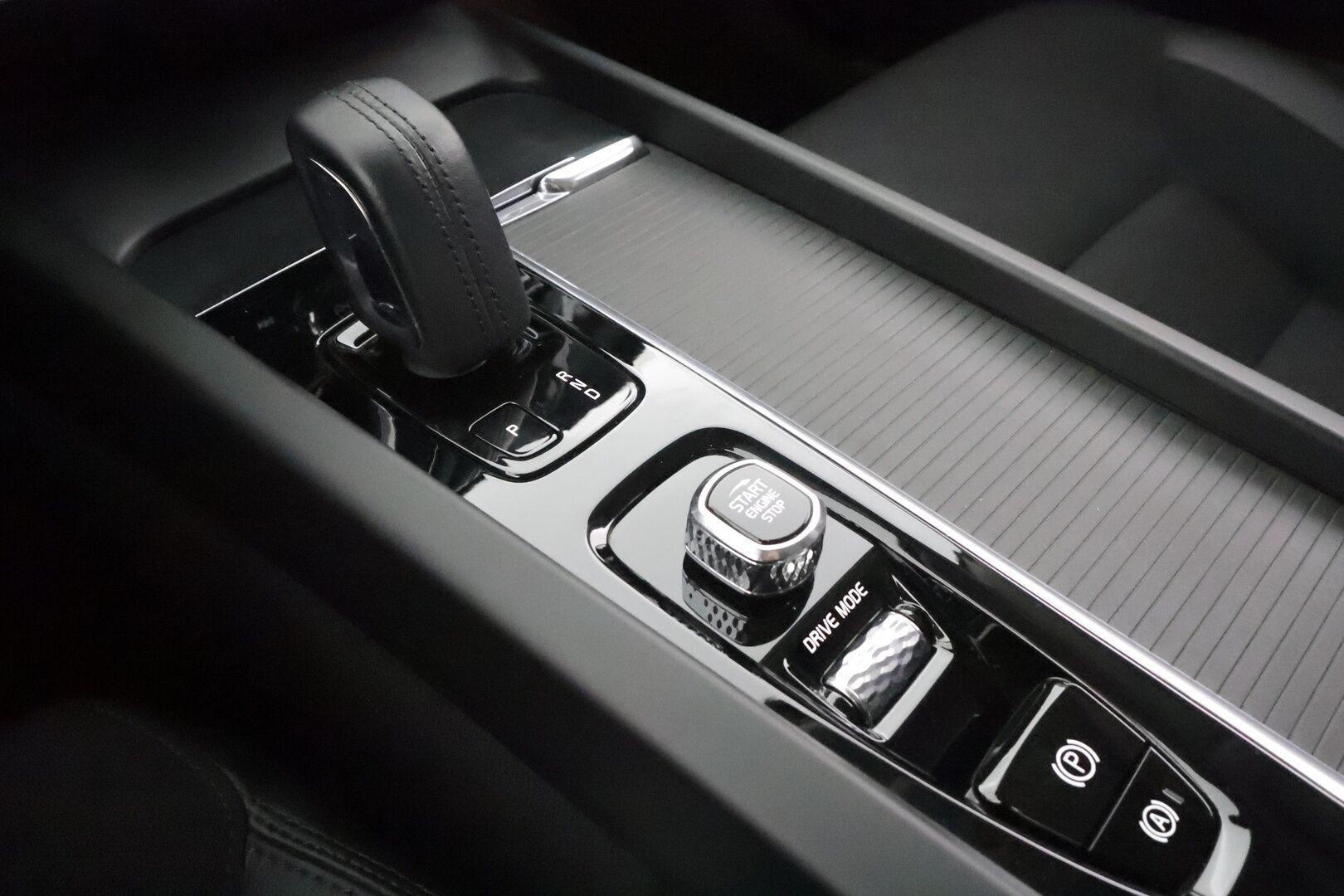 Volvo V60 2021 B4 D-MHEV Business aut * Webasto / ACC / LED / P.tutka / Navi / Kaistavahti / Keyless * - 1-om Suomi-auto / Kahdet renkaat aluvanteilla / Merkkihuollot