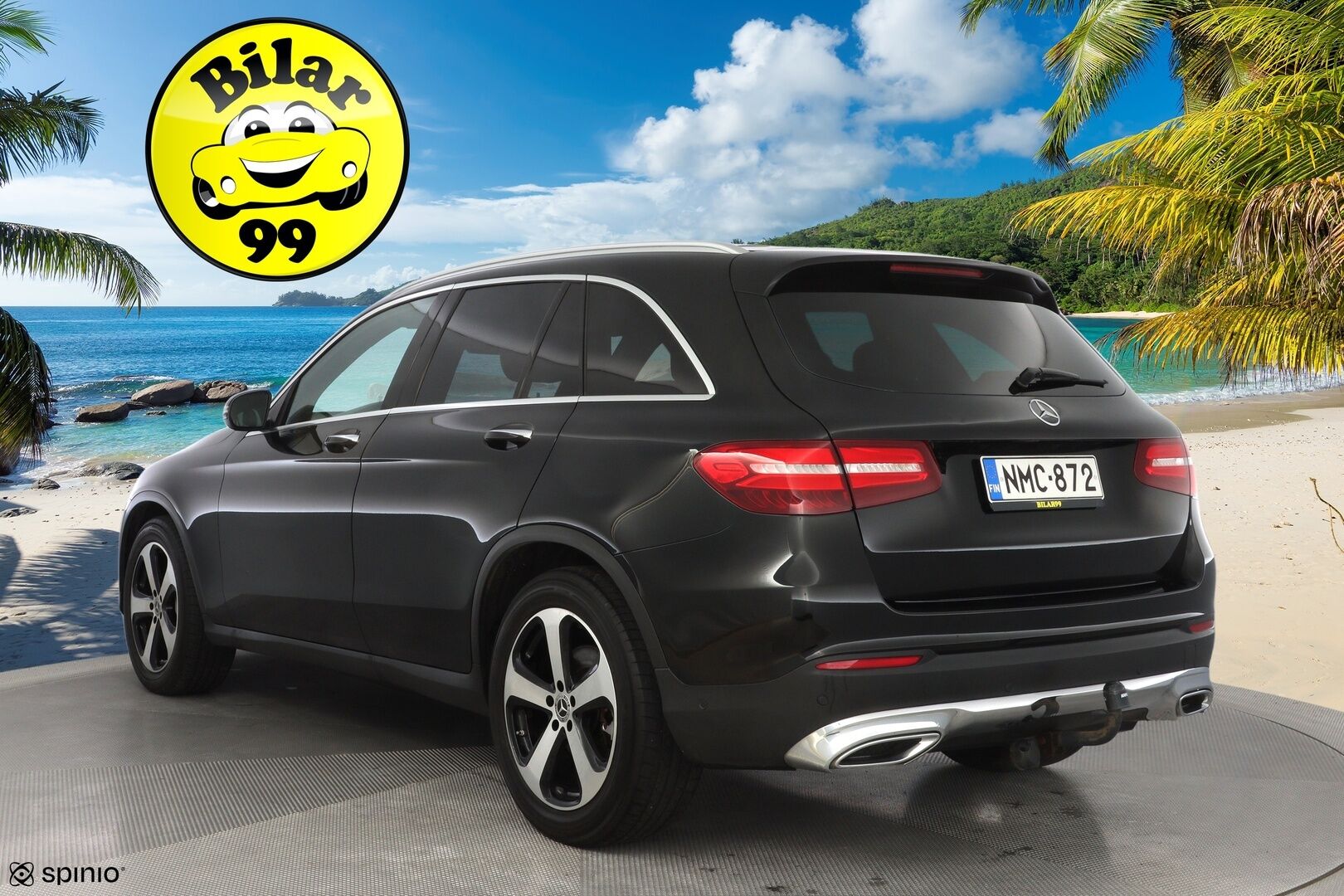 Mercedes-Benz GLC 2018 220 d 4Matic Premium Business * AMG-Sisä / Burmester / Distronic + / Panorama / Vetokoukku / DTR+Q / Peruutuskamera * - Huippuvarusteltu / Kahdet vanteet *
