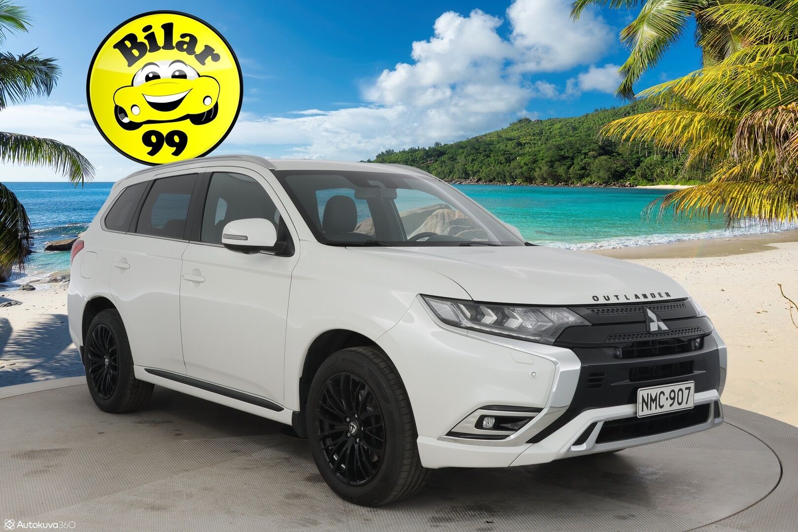 Mitsubishi Outlander 2019 Business X** Sähköpenkki / Sähkötoiminen takaluukku / Ada. Vakkari / Timantti tikatut nahat /  360 kamerat** - *Hyvä huoltohistoria ja kahdet hyvät renkaat / Siistissä kunnossa!*