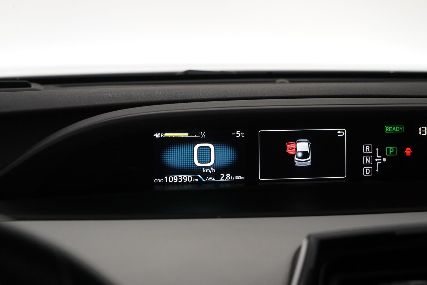 Toyota Prius 2017 Premium *ACC / Kamera / JBL / Nahkasisusta / LED / HUD / Parkkiavustin* - Kahdet renkaat OEM alumiinivantein / Todella säntillinen merkkihuollon historia / Koti + kauppakeskuslaturi