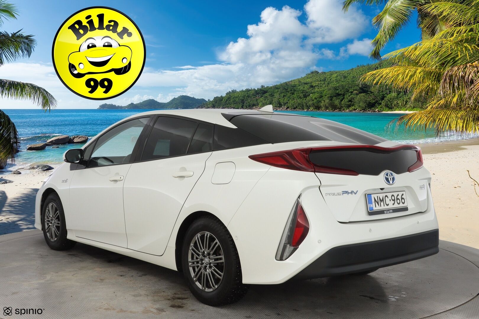 Toyota Prius 2017 Premium *ACC / Kamera / JBL / Nahkasisusta / LED / HUD / Parkkiavustin* - Kahdet renkaat OEM alumiinivantein / Todella säntillinen merkkihuollon historia / Koti + kauppakeskuslaturi