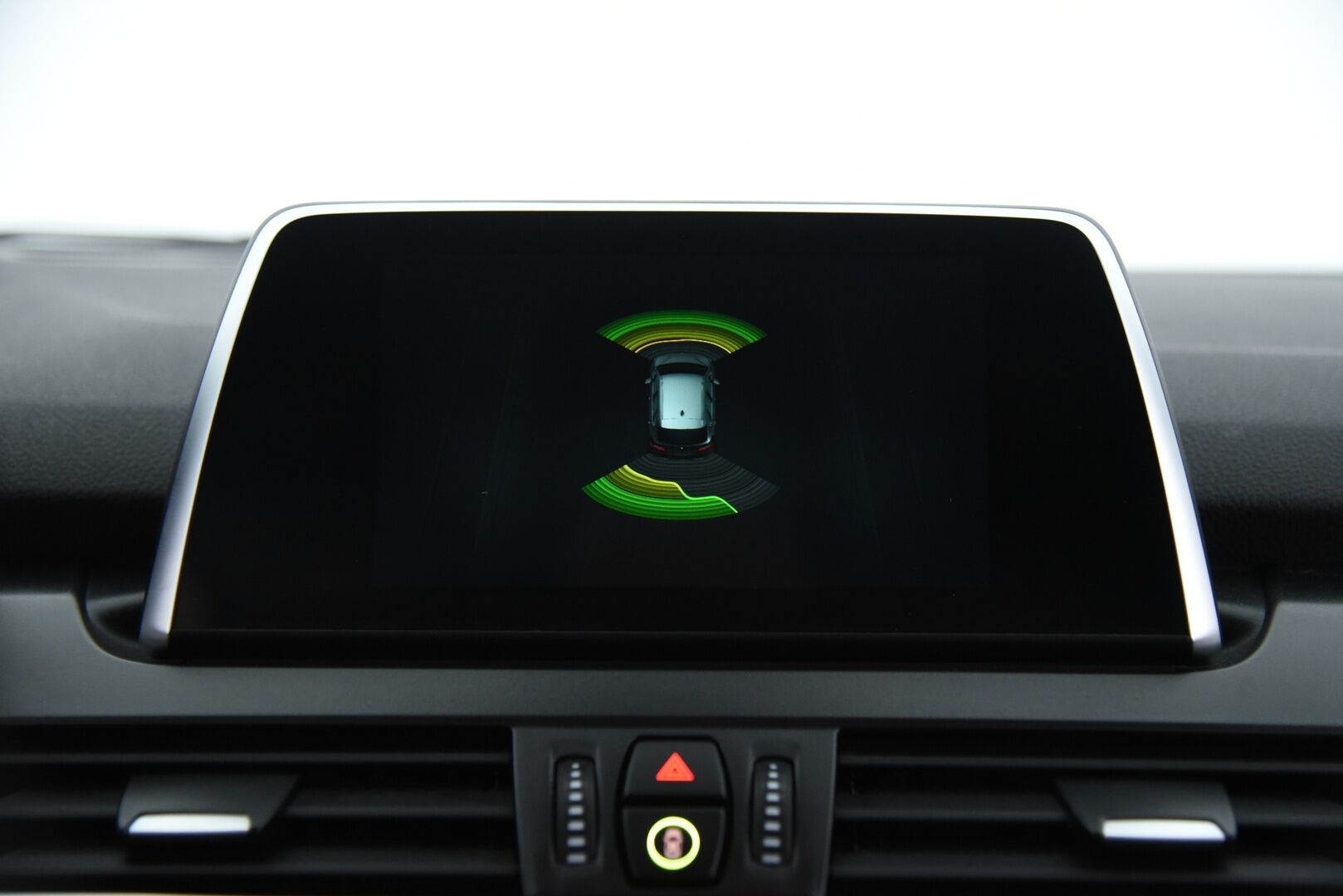 BMW 225 2018 iPerformance 4ov / LED / Keyless Go / Merkkihuollettu / Sähköluukku / 2x Hyvät renkaat! - 10/25 Merkkihuollettu! 2x Hyväkuntoiset renkaat BMW vantein!