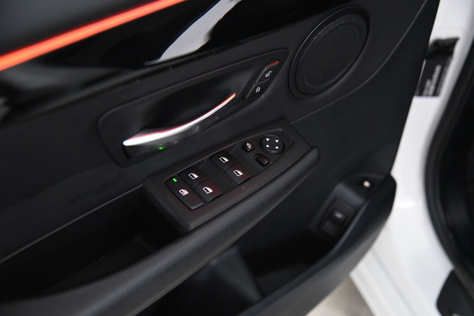 BMW 225 2018 iPerformance 4ov / LED / Keyless Go / Merkkihuollettu / Sähköluukku / 2x Hyvät renkaat! - 10/25 Merkkihuollettu! 2x Hyväkuntoiset renkaat BMW vantein!
