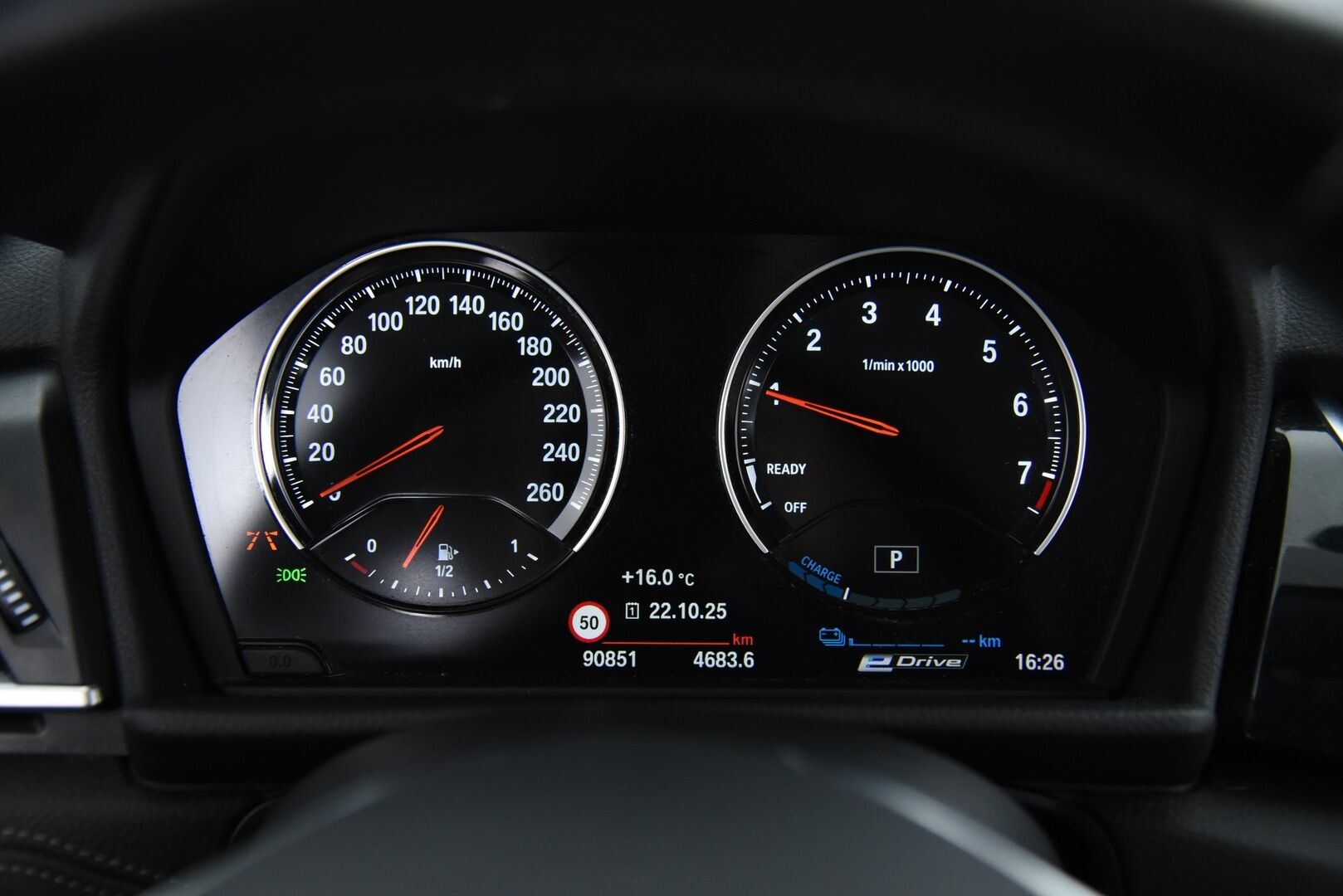 BMW 225 2018 iPerformance 4ov / LED / Keyless Go / Merkkihuollettu / Sähköluukku / 2x Hyvät renkaat! - 10/25 Merkkihuollettu! 2x Hyväkuntoiset renkaat BMW vantein!