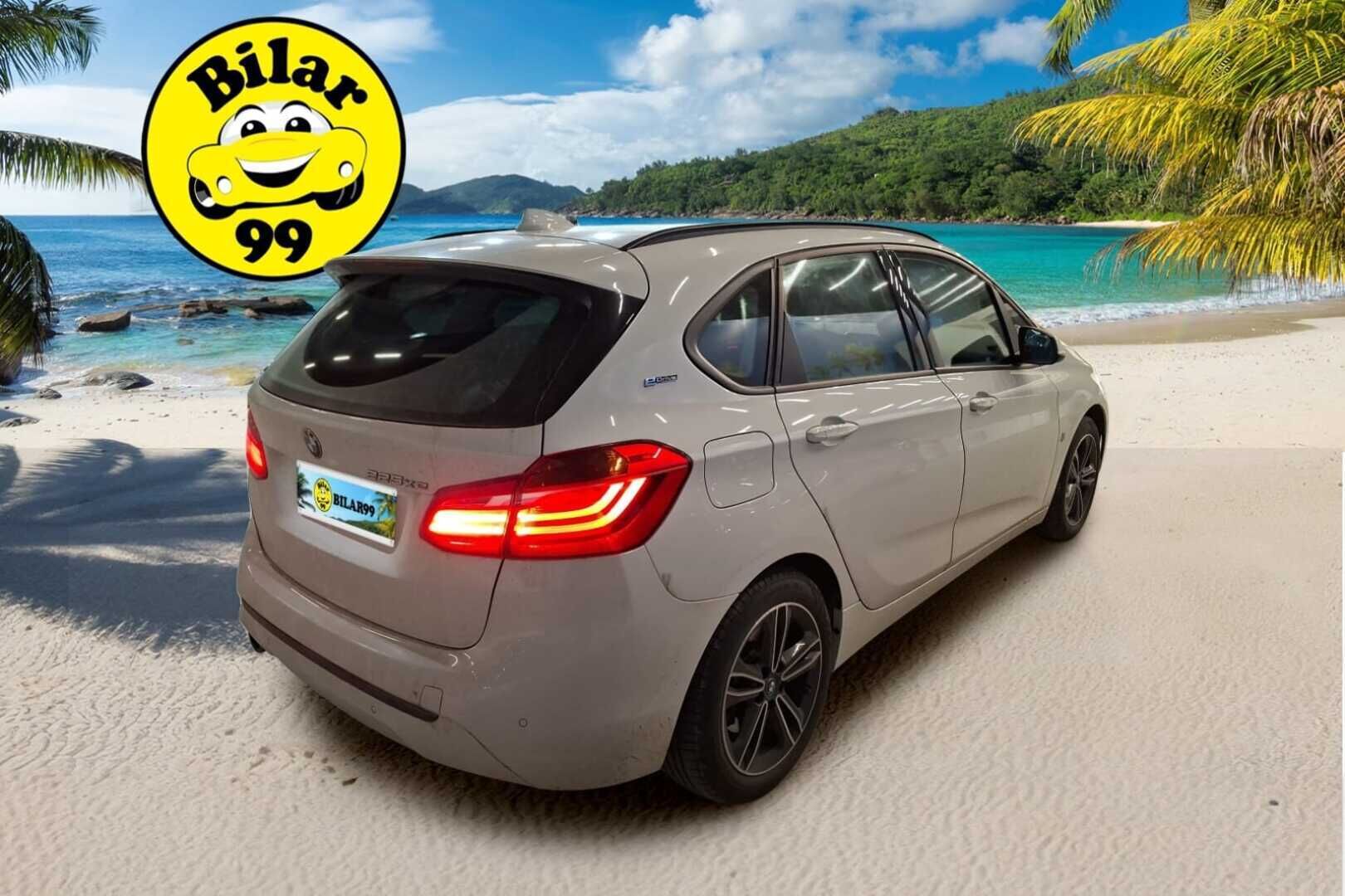 BMW 225 2018 225xe iPerformance Farmari (AC) 4ov 1499cm3 A / LED / Keyless Go / Merkkihuollettu / Sähköluukku / 2x Hyvät renkaat! - 10/25 Merkkihuollettu! 2x Hyväkuntoiset renkaat BMW vantein!