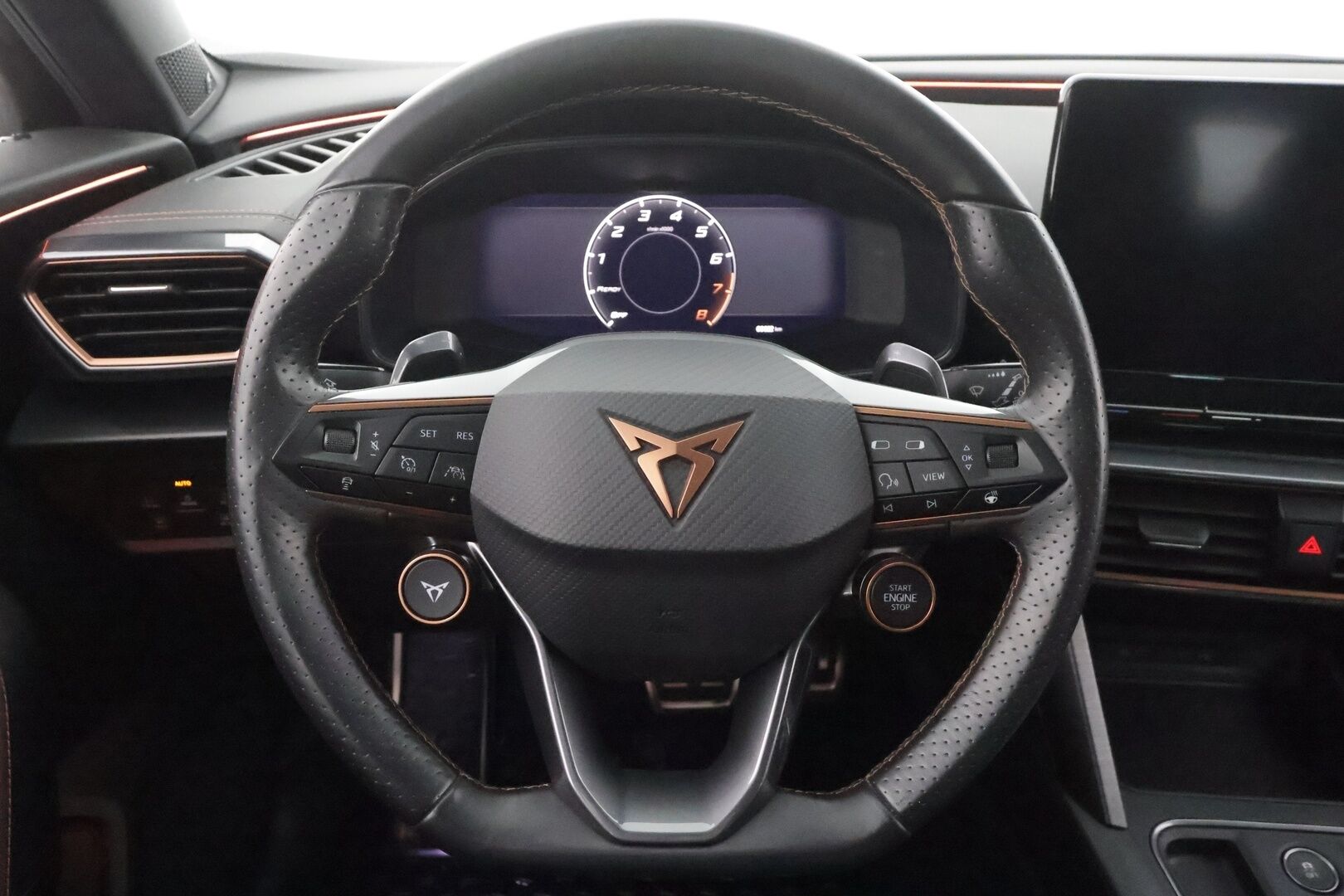 Cupra Formentor 2021 VZ 2,0 TSI 228 kW 4Drive DSG * Webasto / ACC / LED / P.Kamera / Puolinahat / Kaistavahti / Navi / Keyless * - Suomi-auto / Kahdet renkaat aluvanteilla / Merkkihuollot