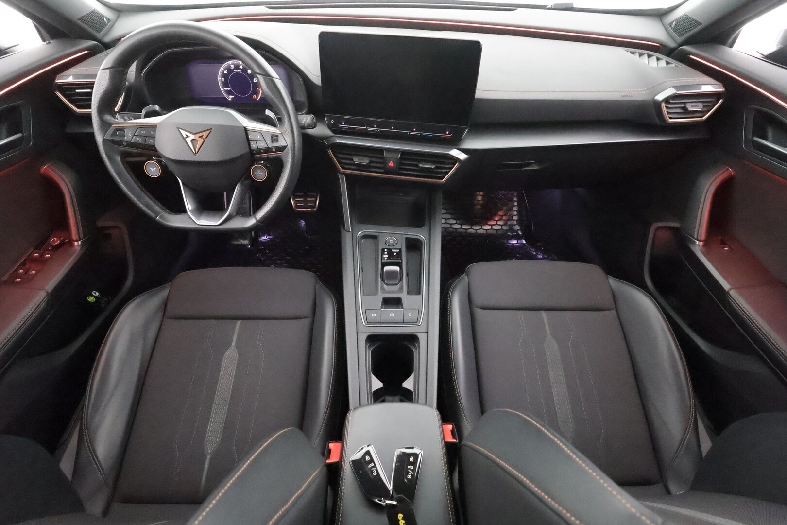 Cupra Formentor 2021 VZ 2,0 TSI 228 kW 4Drive DSG * Webasto / ACC / LED / P.Kamera / Puolinahat / Kaistavahti / Navi / Keyless * - Suomi-auto / Kahdet renkaat aluvanteilla / Merkkihuollot